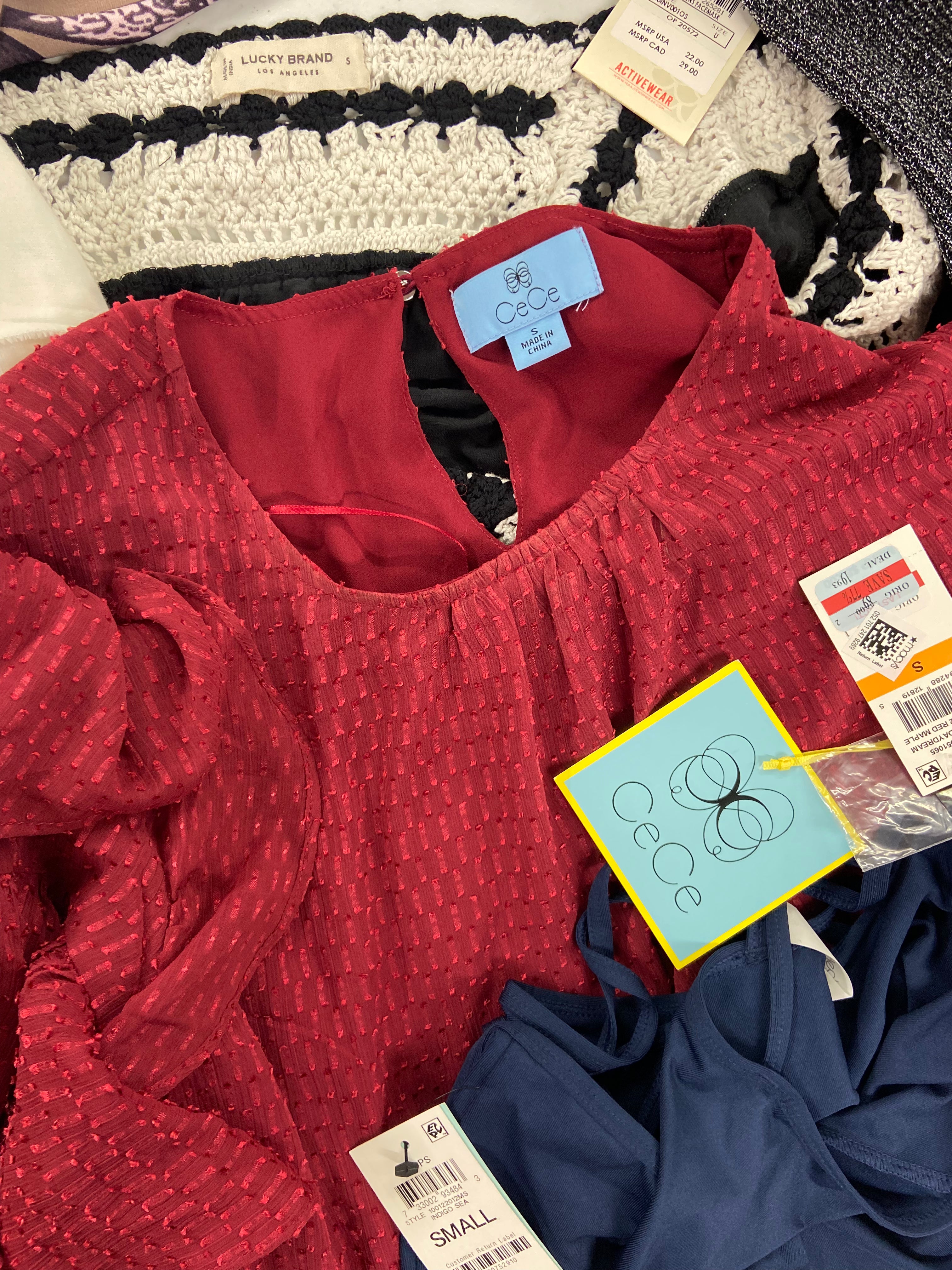 Women's Clothing Assorted Wholesale Lot, LUCKY BRAND, FREE PEOPLE, VINCE CAMUTO, CECE, K-DEER, ENYA CORTA and more, 16 items, Shelf Pulls, MSRP $841