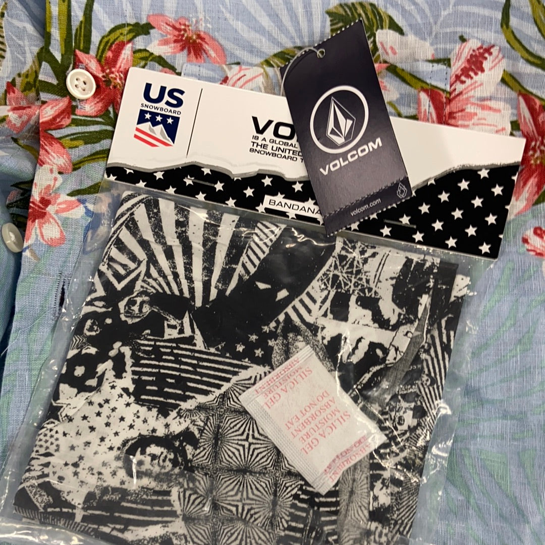 Men's Clothing Button Down Shirts, Golf Shirts & Others, Wholesale Lot, PGA TOUR, BASS HYBRID, VOLCOM, CLUB ROOM and more, 15 items, Shelf Pulls, MSRP $792