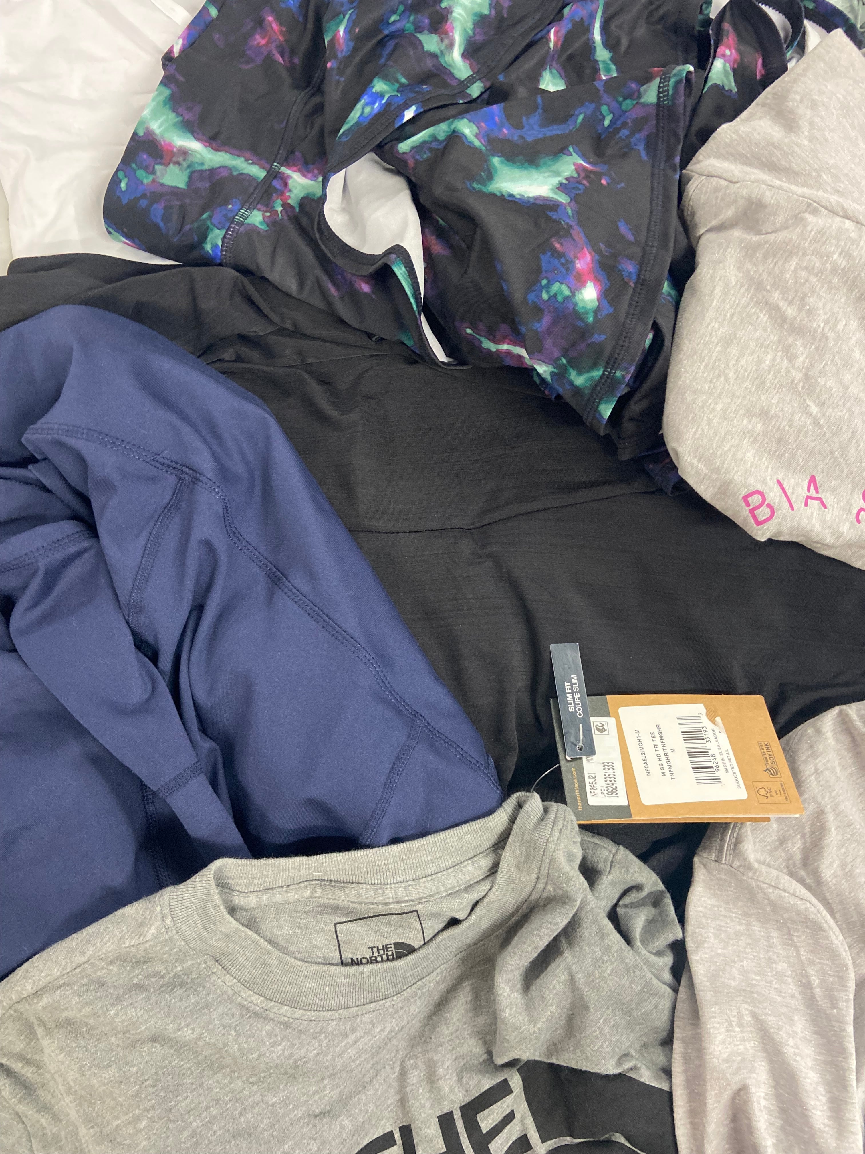 Women's Clothing Activewear Wholesale Lot, MARMOT, THE NORTH FACE, SKECHERS, COLUMBIA and more, 17 items, Shelf Pulls, MSRP $520