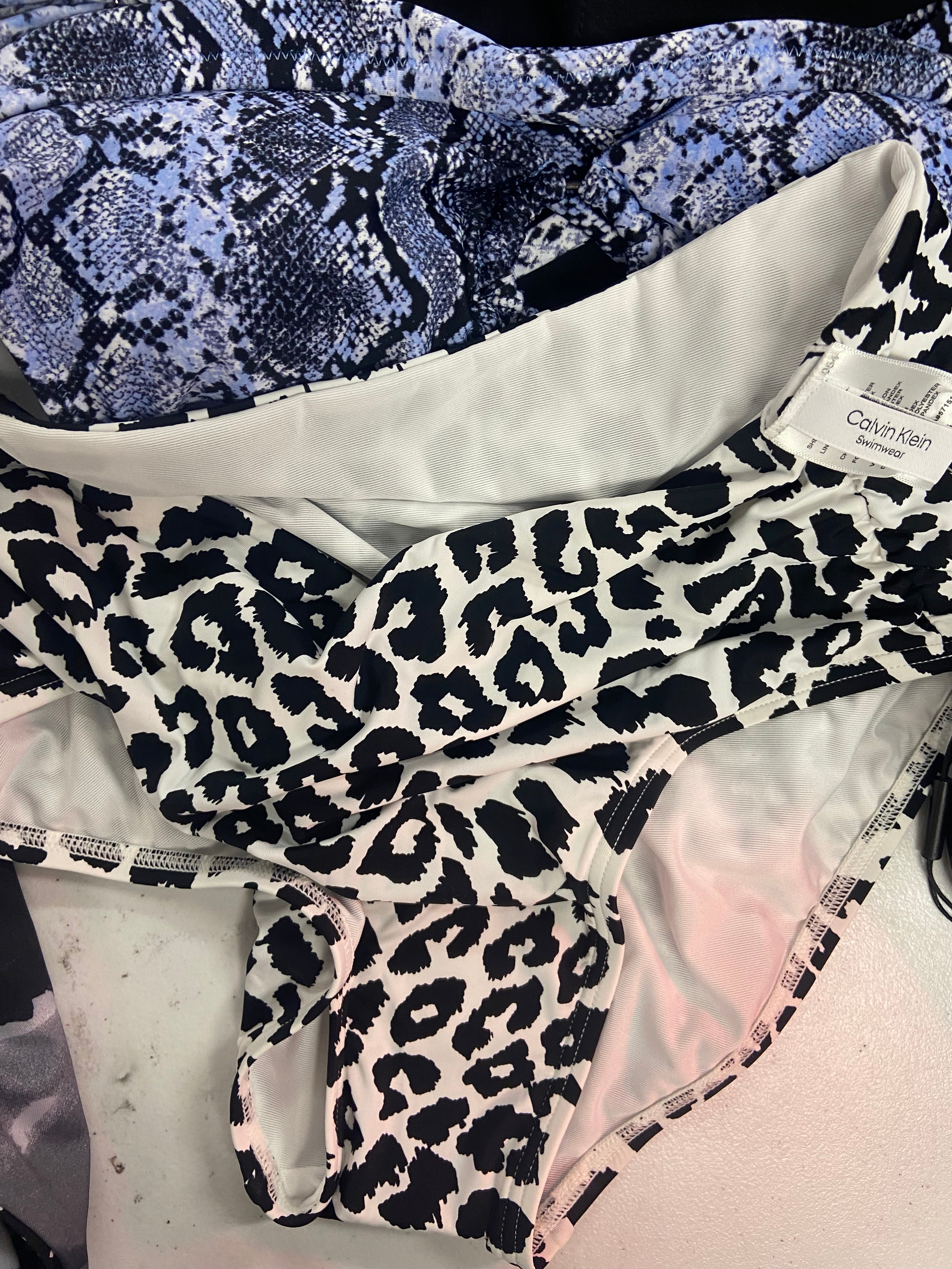 Women's Swimwear Wholesale Lot, MICHAEL KORS, NIKE, ONIA, CALVIN KLEIN, LAUREN RALPH LAUREN, LA BLANCA, CALIFORNIA WAVES and more, 18 items, Shelf Pulls, MSRP $833