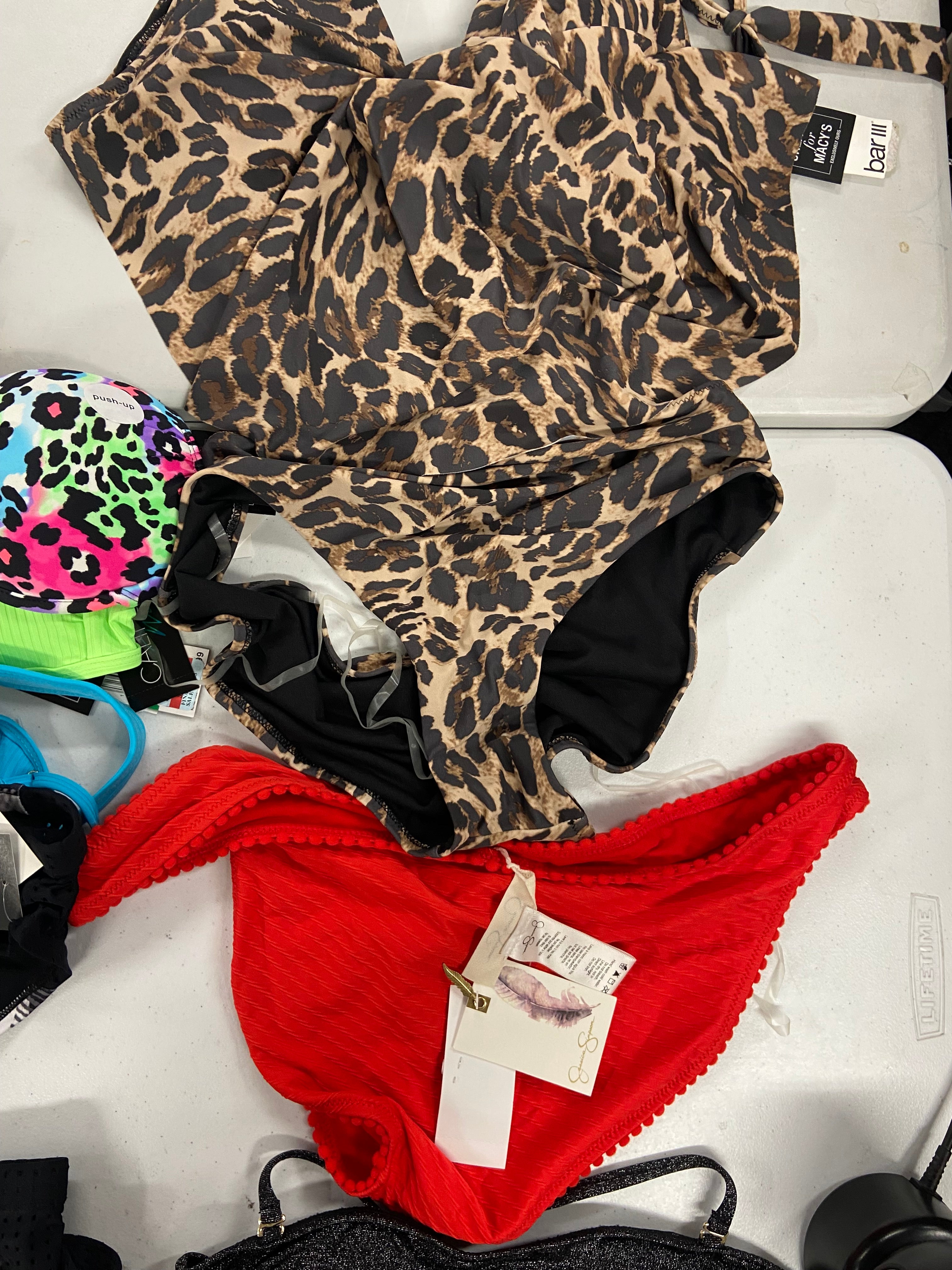 Women's Swimwear Wholesale Lot, NIKE, JESSICA SIMPSON, SALT + COVE, CALIFORNIA WAVES and more, 10 items, Shelf Pulls, MSRP $509