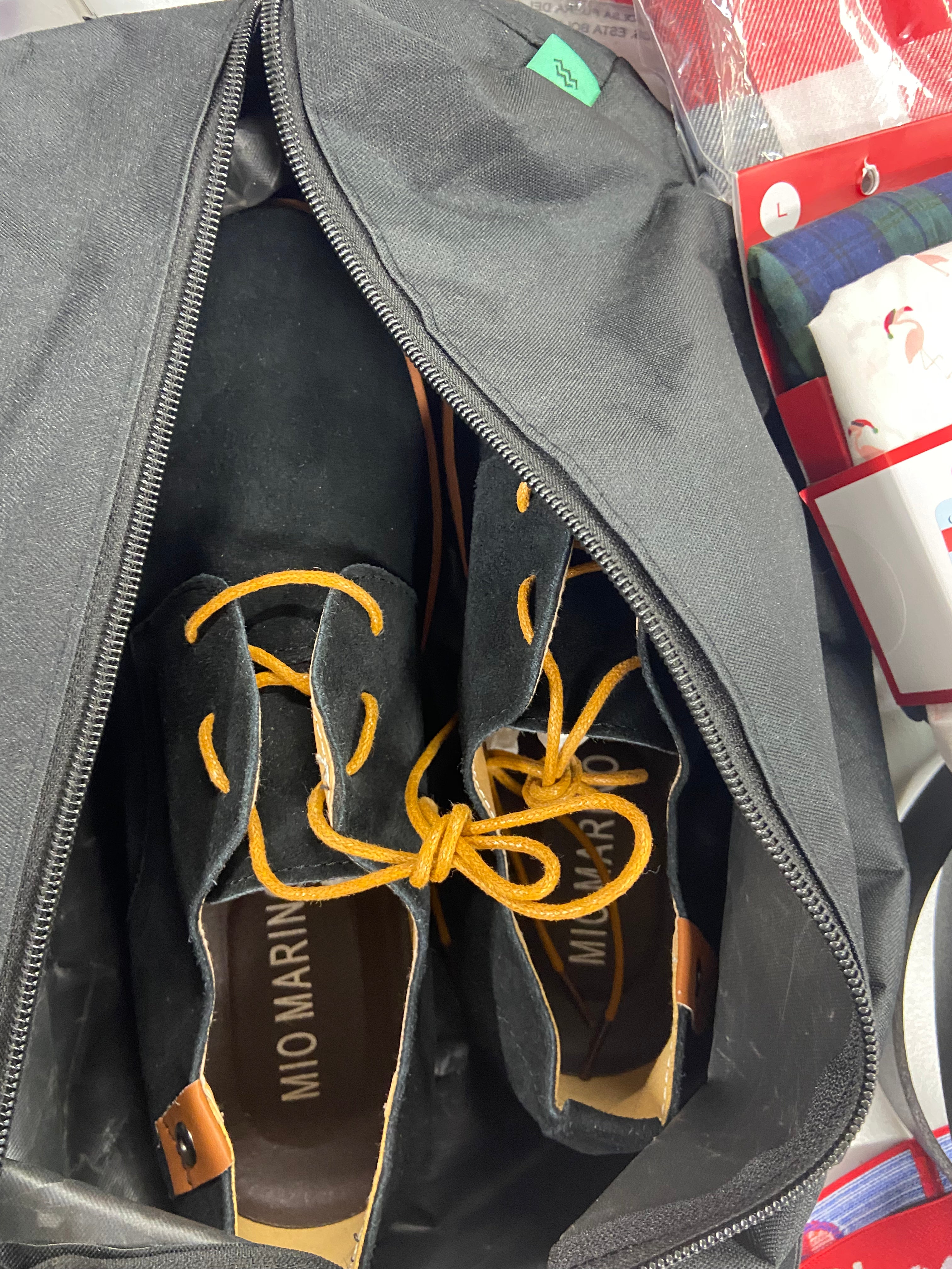 Men's Clothing & Accessories Wholesale Lot, TIMBERLAND, TOMMY HILFIGER, NAUTICA, CALVIN KLEIN, PERRY ELLIS, CHAMPION, KENNETH COLE and more, 32 items, Shelf Pulls, MSRP $1,239