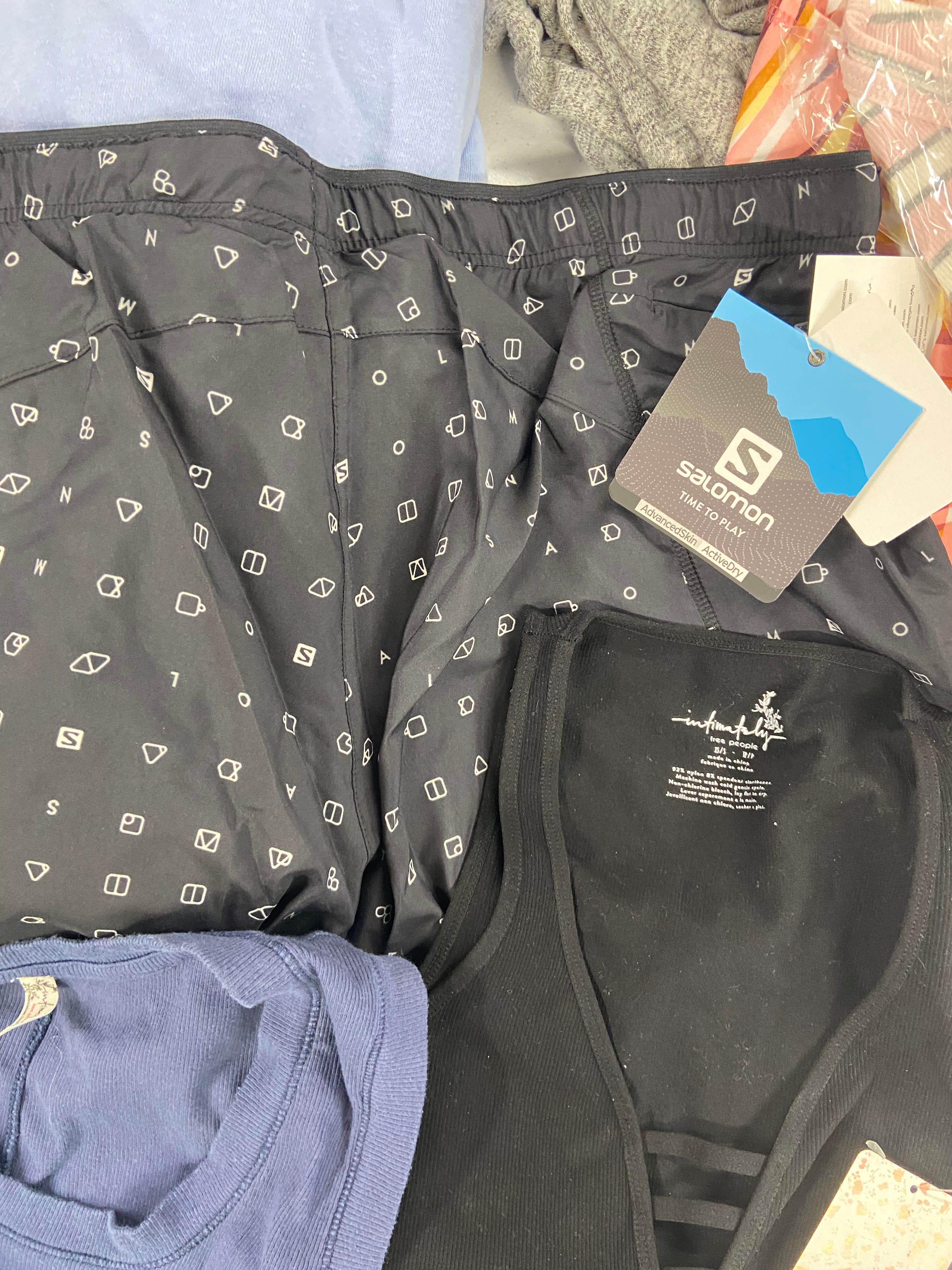 Women's Clothing Assorted Wholesale Lot, FREE PEOPLE, WACOAL, FOSSIL, IDEOLOGY and more, 23 items, Shelf Pulls, MSRP $974