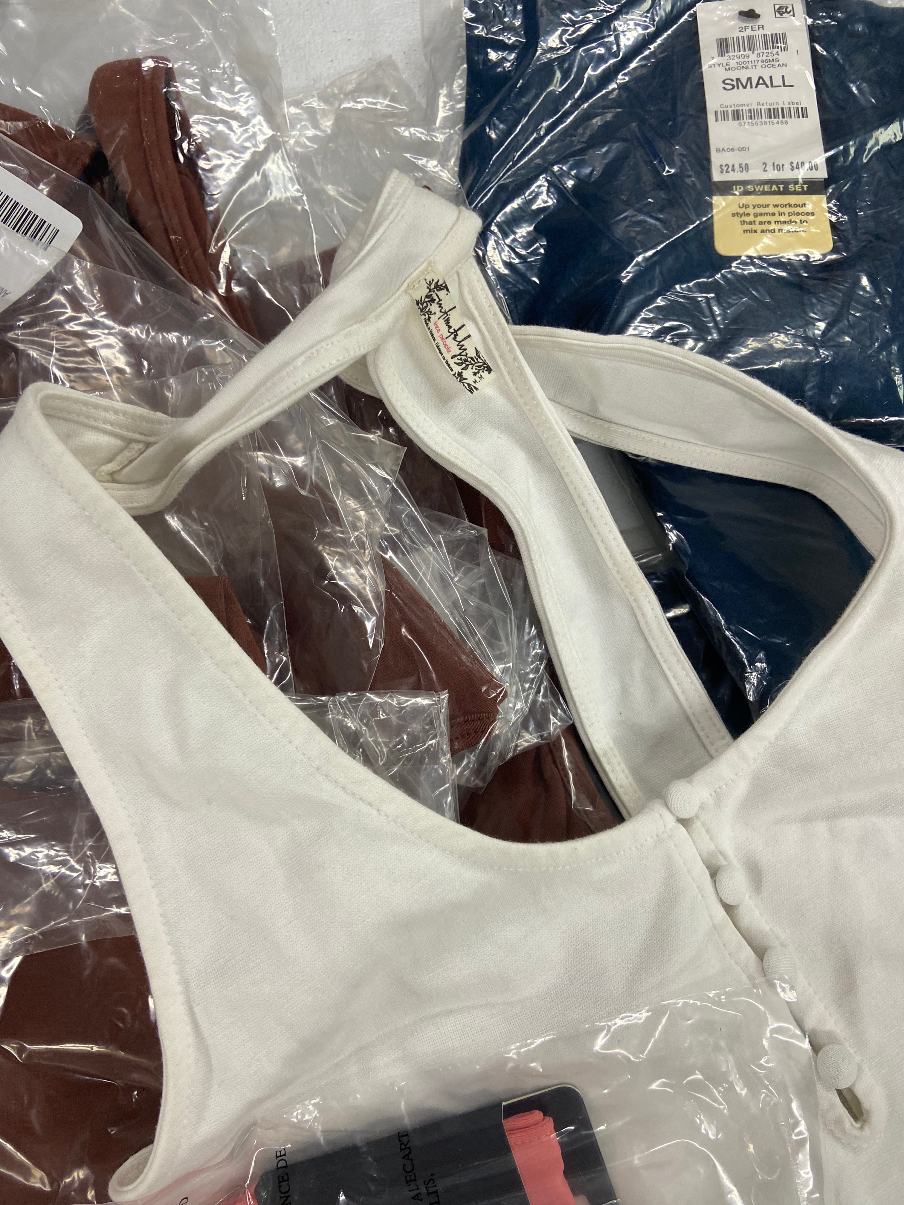 Women's Clothing Assorted Wholesale Lot, JOE'S, NIKE, ADIDAS, FREE PEOPLE, VINCE CAMUTO, AMERICAN APPAREL and more, 29 items, Shelf Pulls, MSRP $1,055