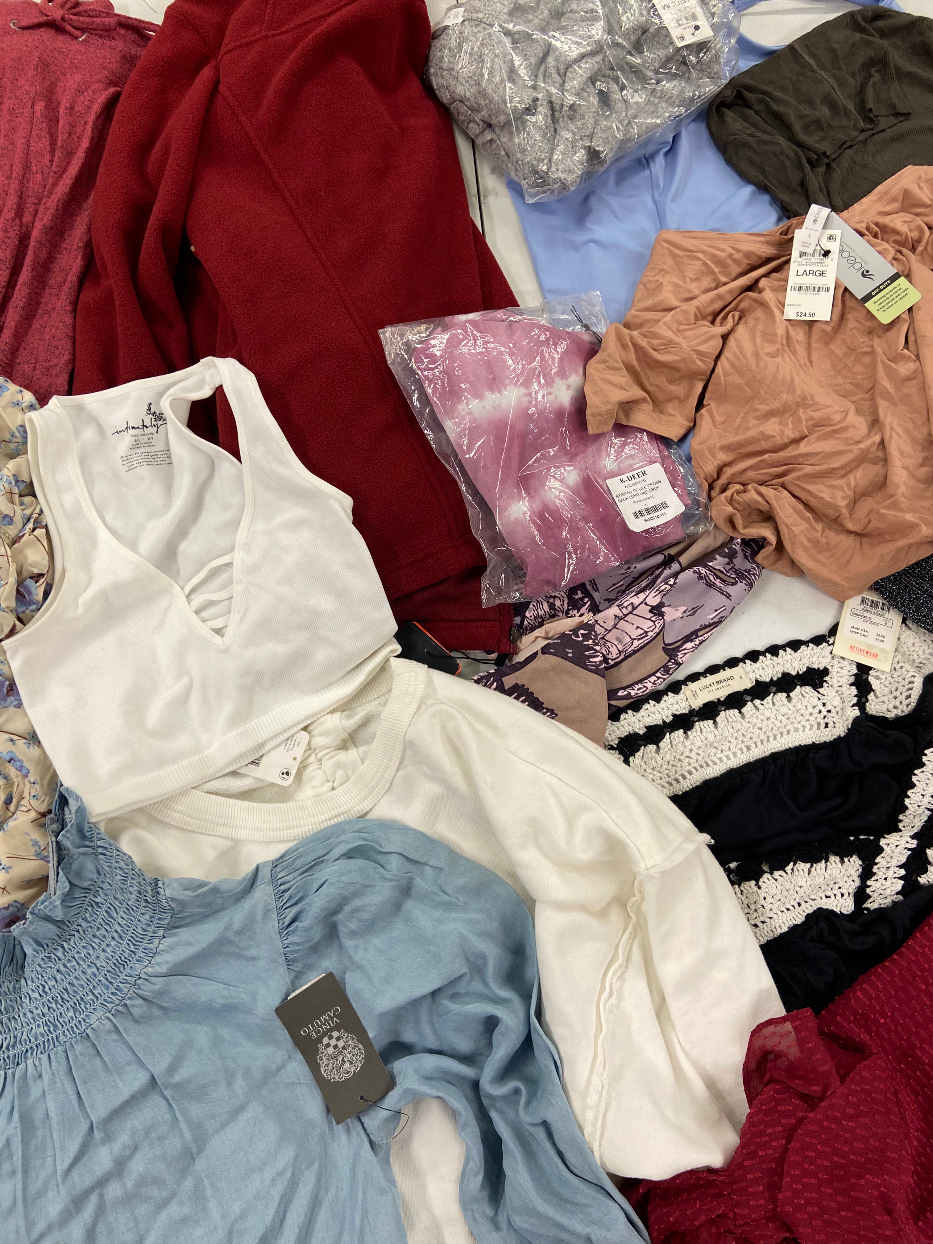 Women's Clothing Assorted Wholesale Lot, LUCKY BRAND, FREE PEOPLE, VINCE CAMUTO, CECE, K-DEER, ENYA CORTA and more, 16 items, Shelf Pulls, MSRP $841