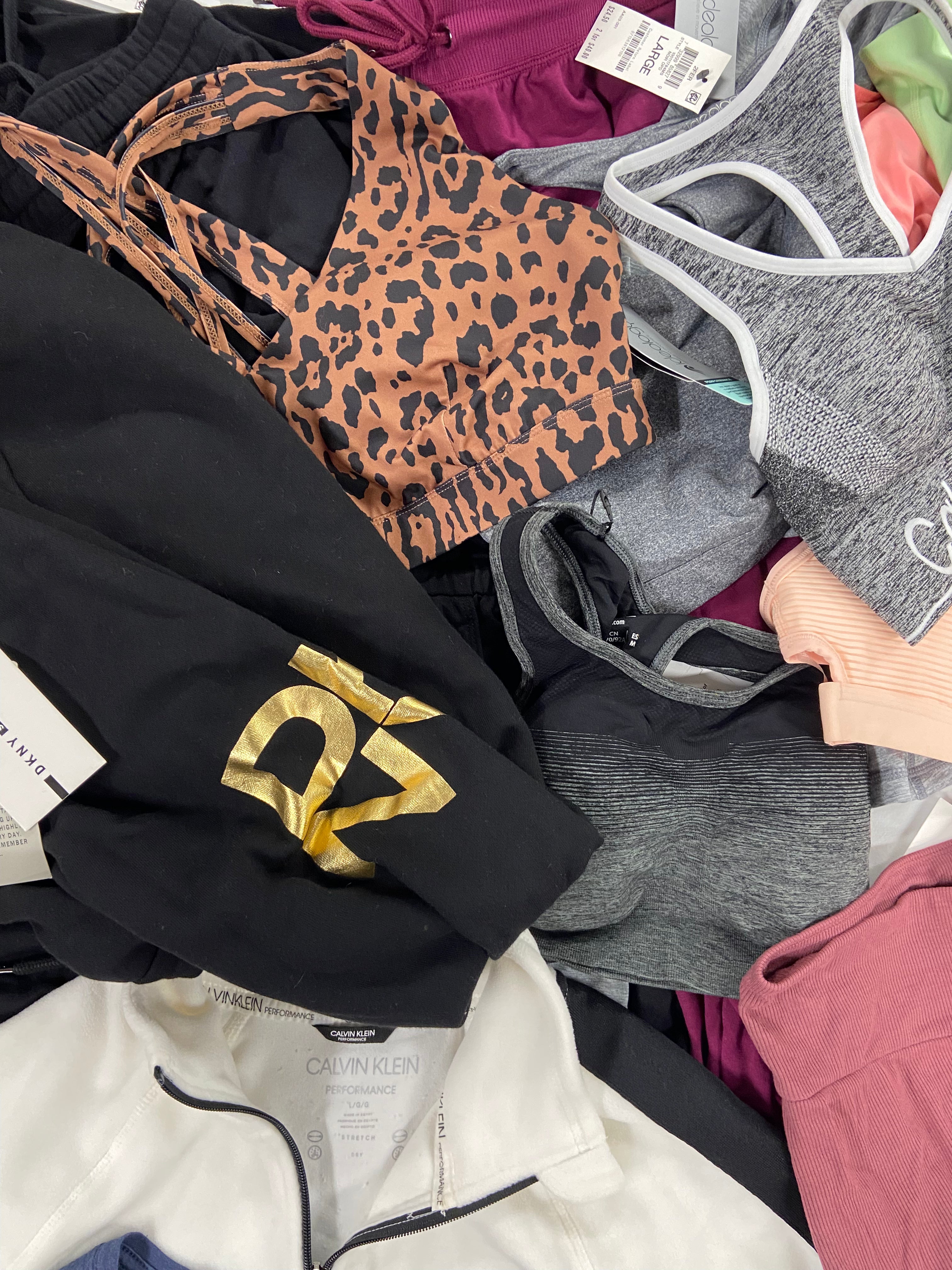 Women's Activewear Clothing Assorted Wholesale Lot, NIKE, CALVIN KLEIN, RONHILL and more, 19 items, Shelf Pulls, MSRP $726