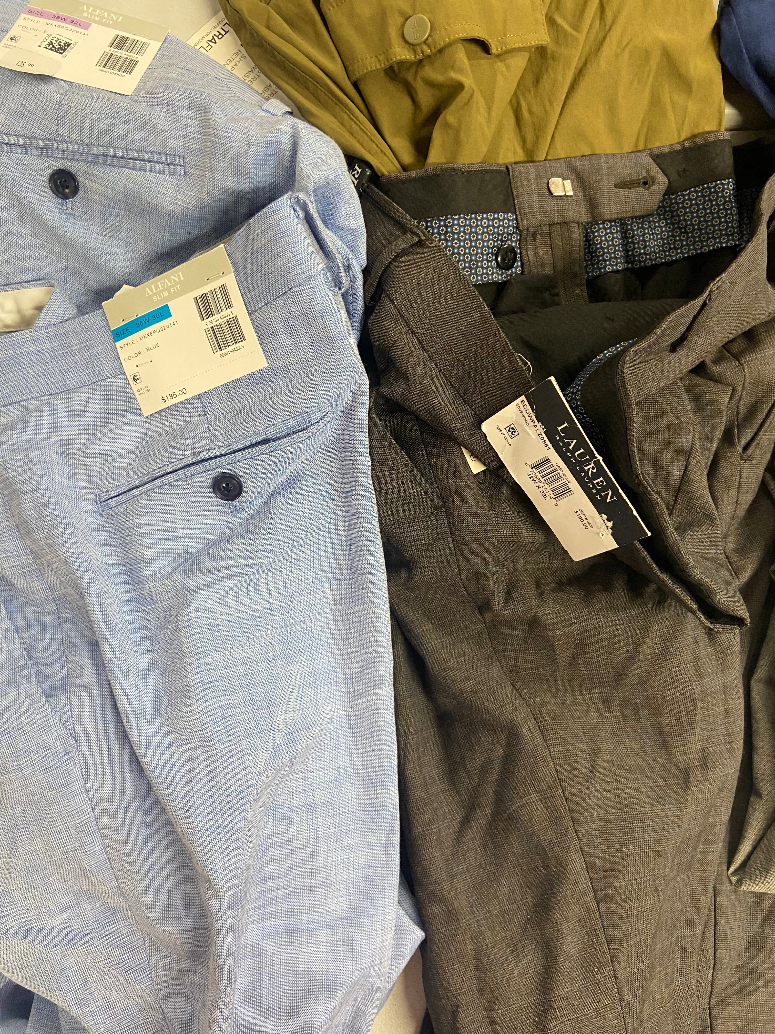 Men's Clothing Bottoms Wholesale Lot, LAUREN RALPH LAUREN, BASS OUTDOOR,KENNETH COLE, GALAXY and more, 7 items, Shelf Pulls, MSRP $722