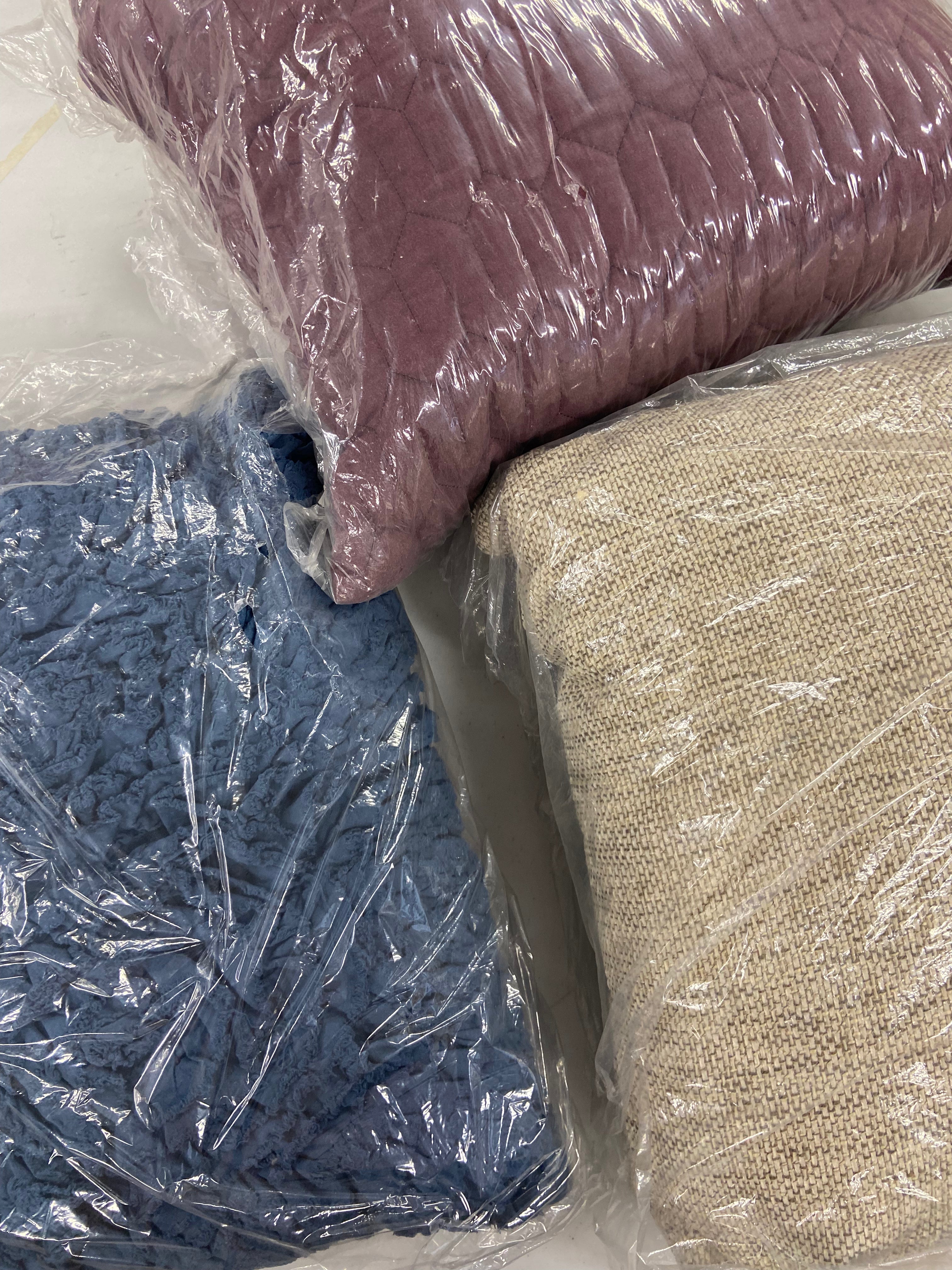 Decorative Pillows Wholesale Lot, SKY MIA, BLOOMINGDALES, and UNBRANDED, 3 items, Shelf Pulls, MSRP $260