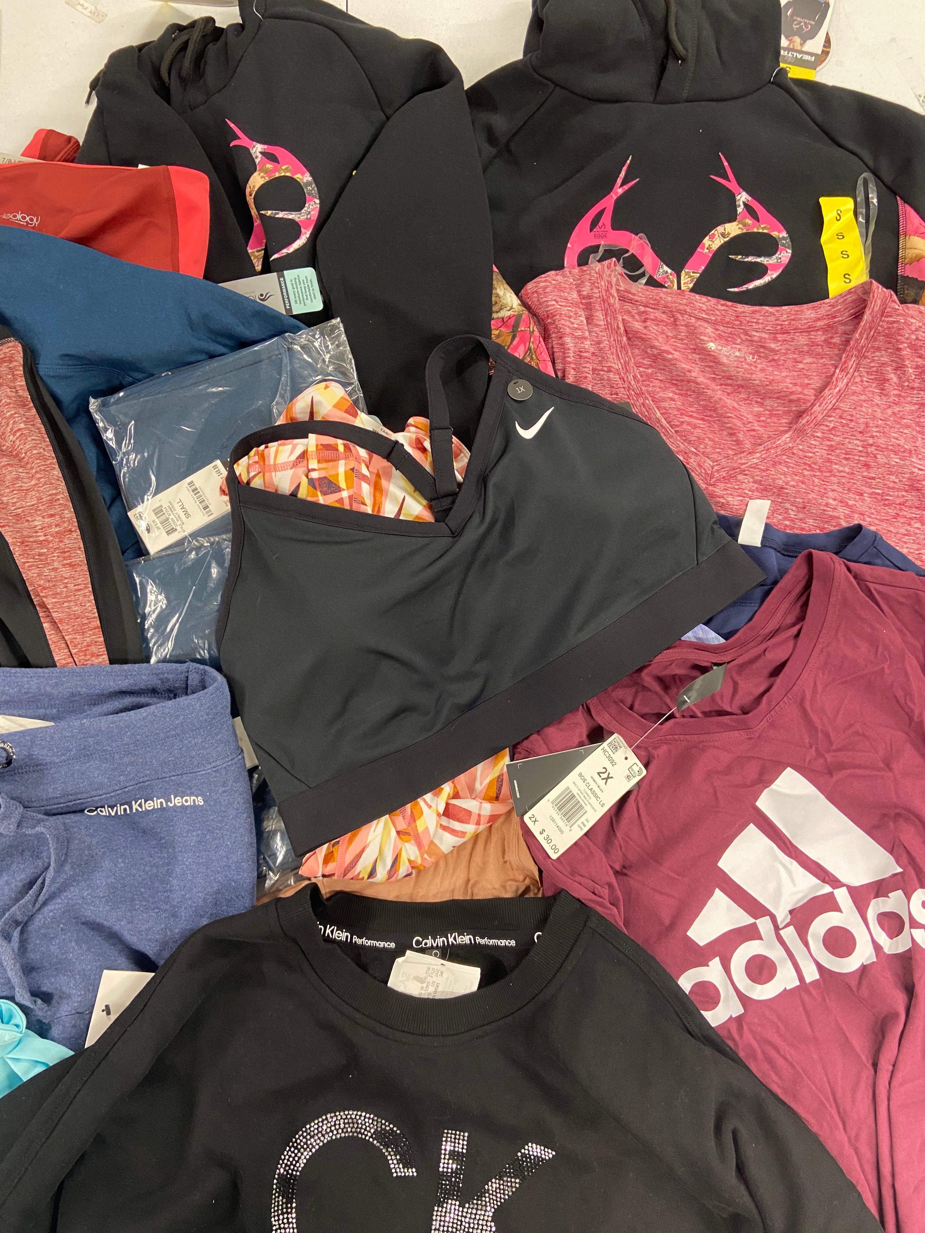 Women's Clothing Activewear Wholesale Lot, ADIDAS, CALVIN KLEIN, NIKE, IDEOLOGY and more, 21 items, Shelf Pulls, MSRP $715