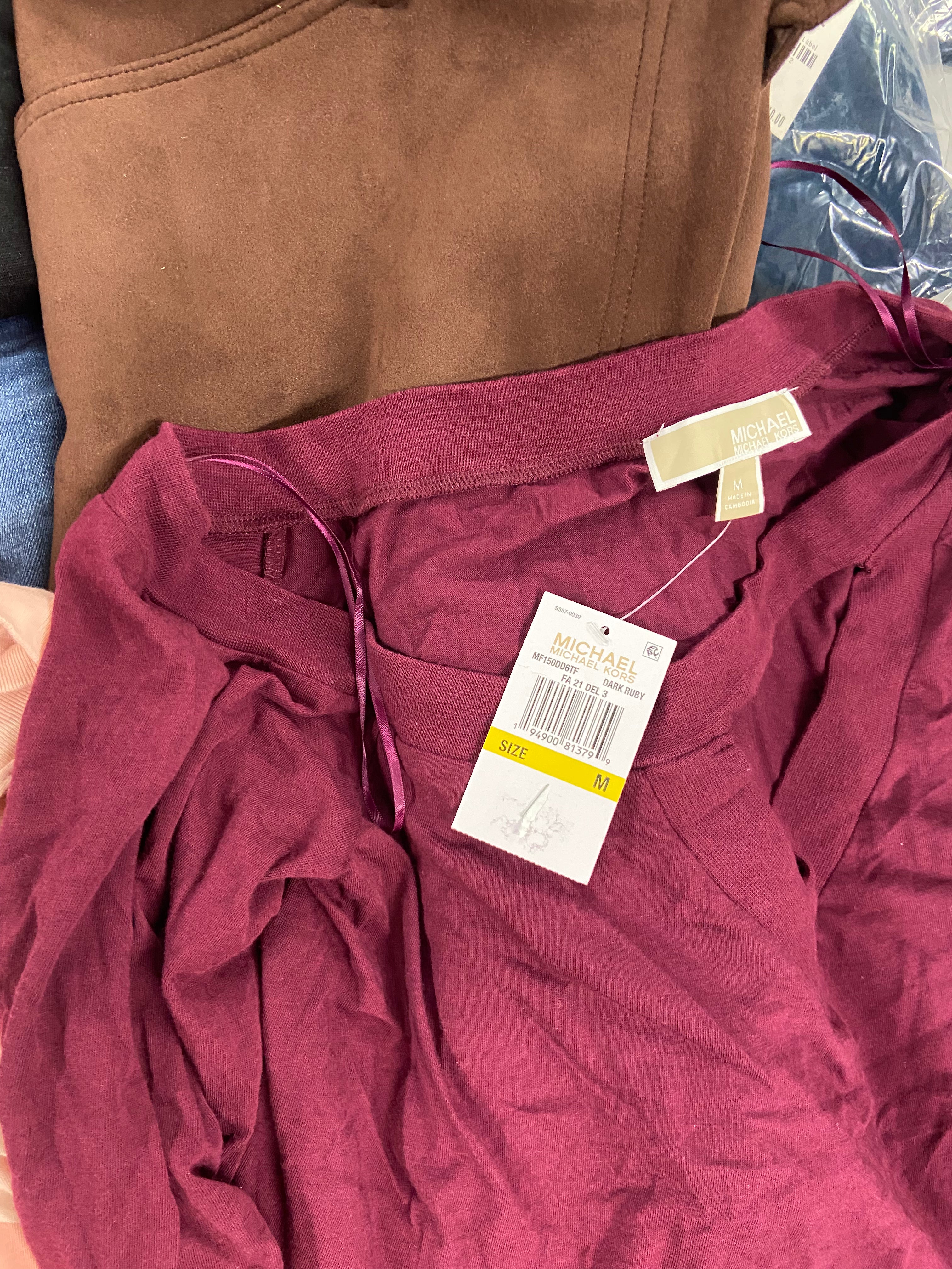 Women's Clothing Assorted Wholesale Lot, PAIGE, LAUREN RALPH LAUREN, TOMMY HILFIGER, THE NORTH FACE, MICHAEL KORS, VINCE CAMUTO and more, 19 items, Shelf Pulls, MSRP $1,141