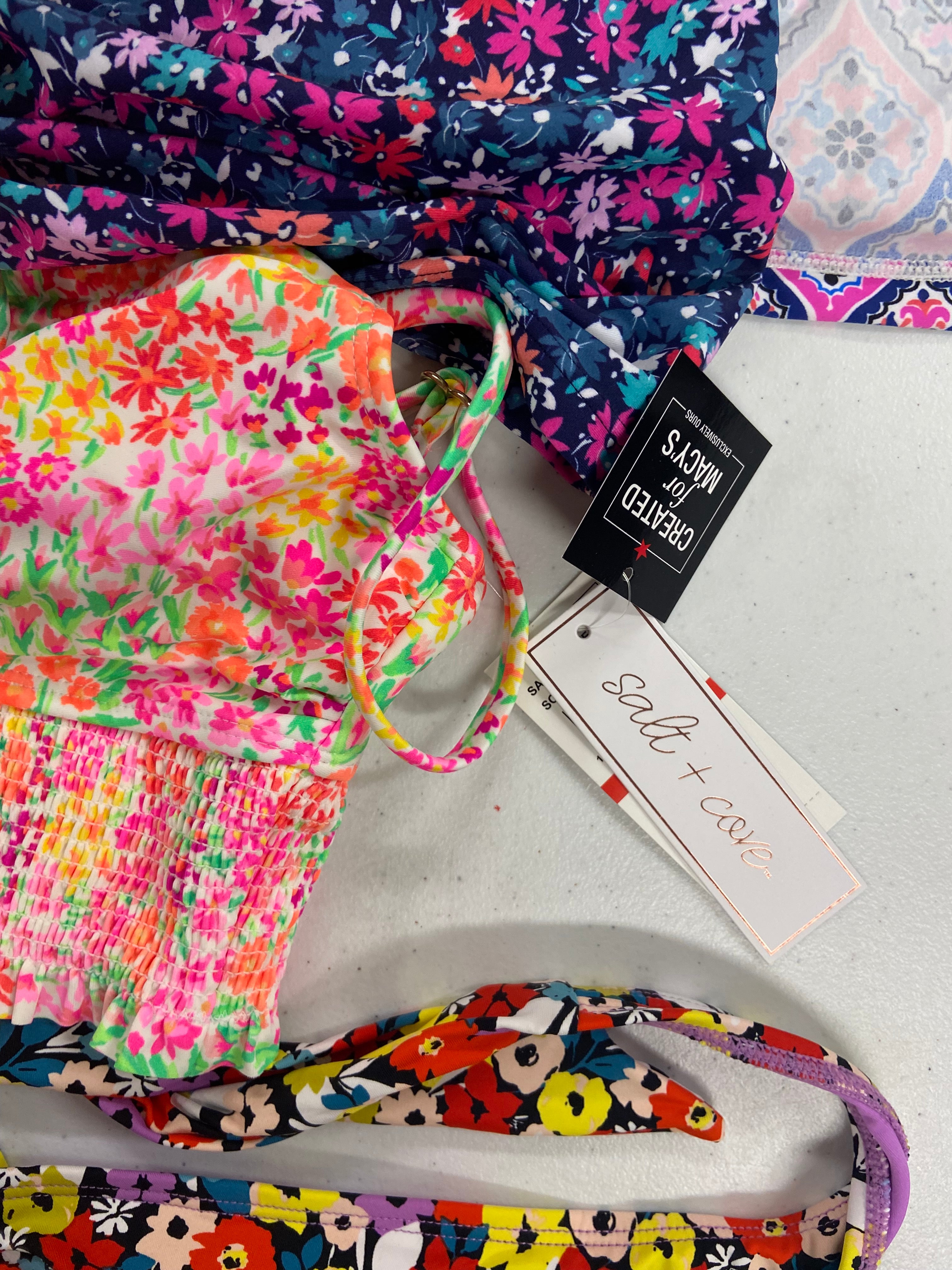 Women's Swimwear Wholesale Lot, NIKE, ISLAND ESCAPE, CALIFORNIA WAVES, SALT + COVE and more, 9 items, Shelf Pulls, MSRP $359