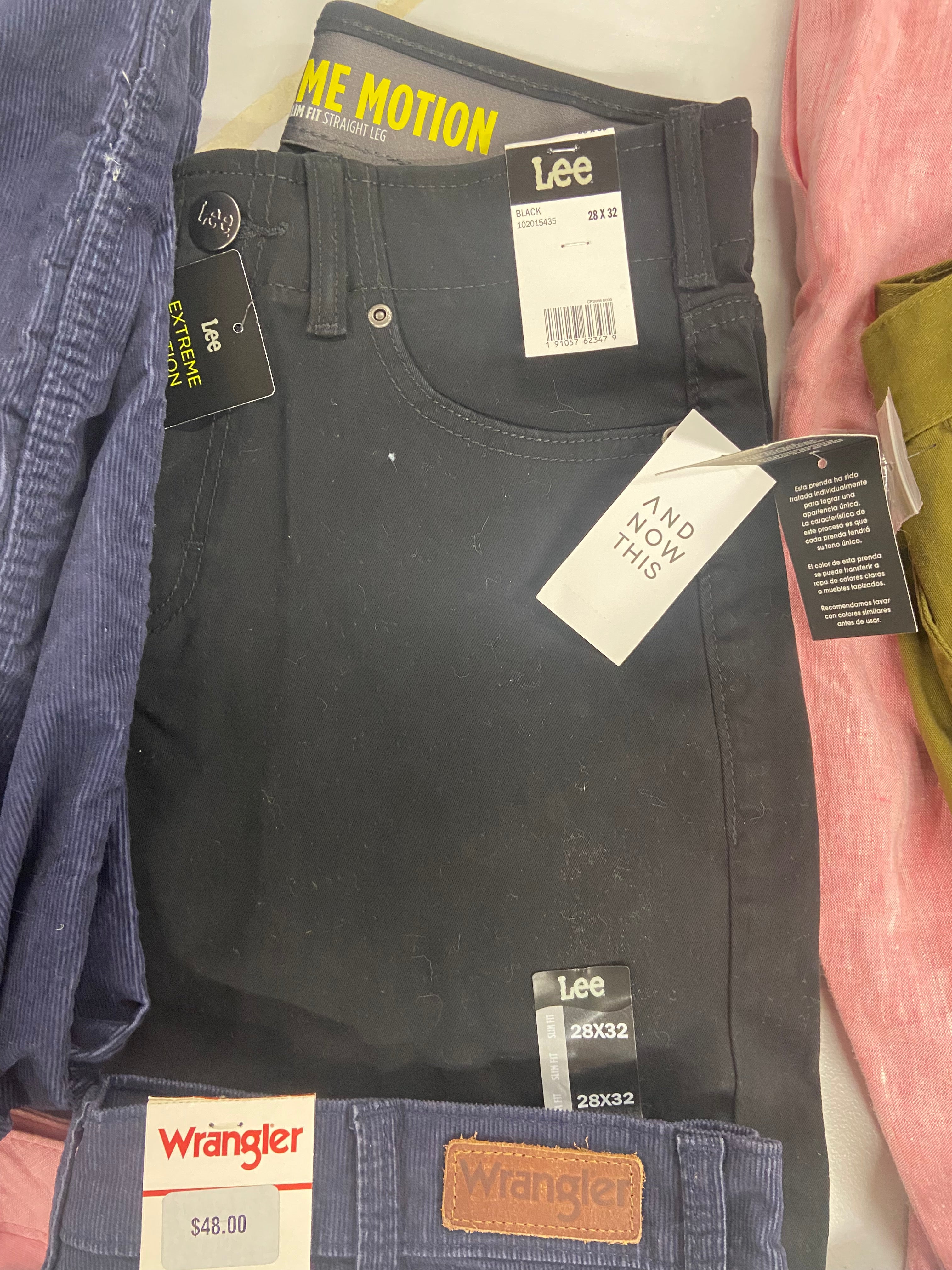 Men's Clothing Bottoms Wholesale Lot, POLO RALPH LAUREN, TAYION, WRANGLER, LEE and more, 9 items, Shelf Pulls, MSRP $835
