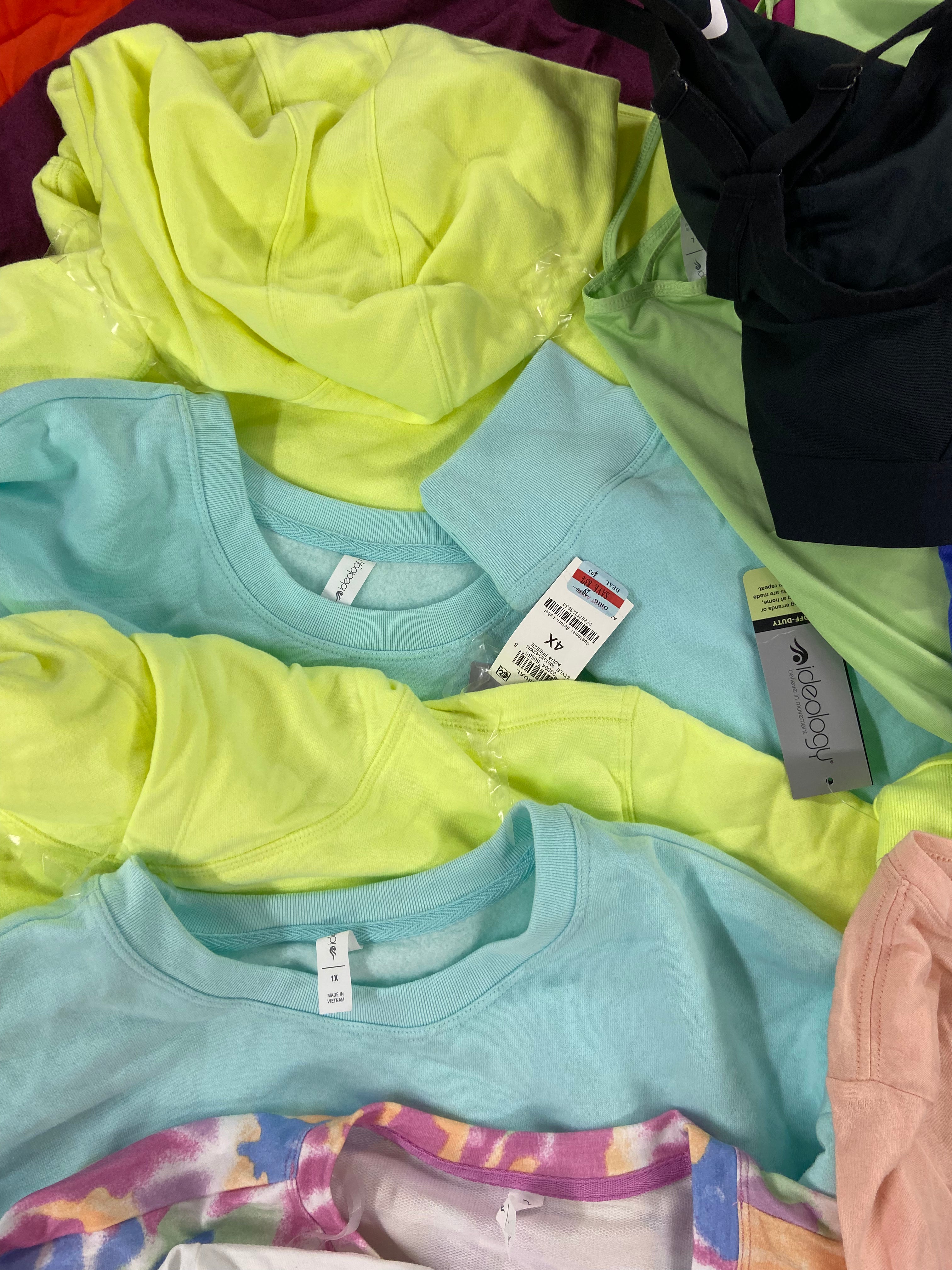 Women's Clothing Activewear Wholesale Lot, COLUMBIA, NIKE, SKECHERS, UNDER ARMOUR, DKNY and more, 17 items, Shelf Pulls, MSRP $545
