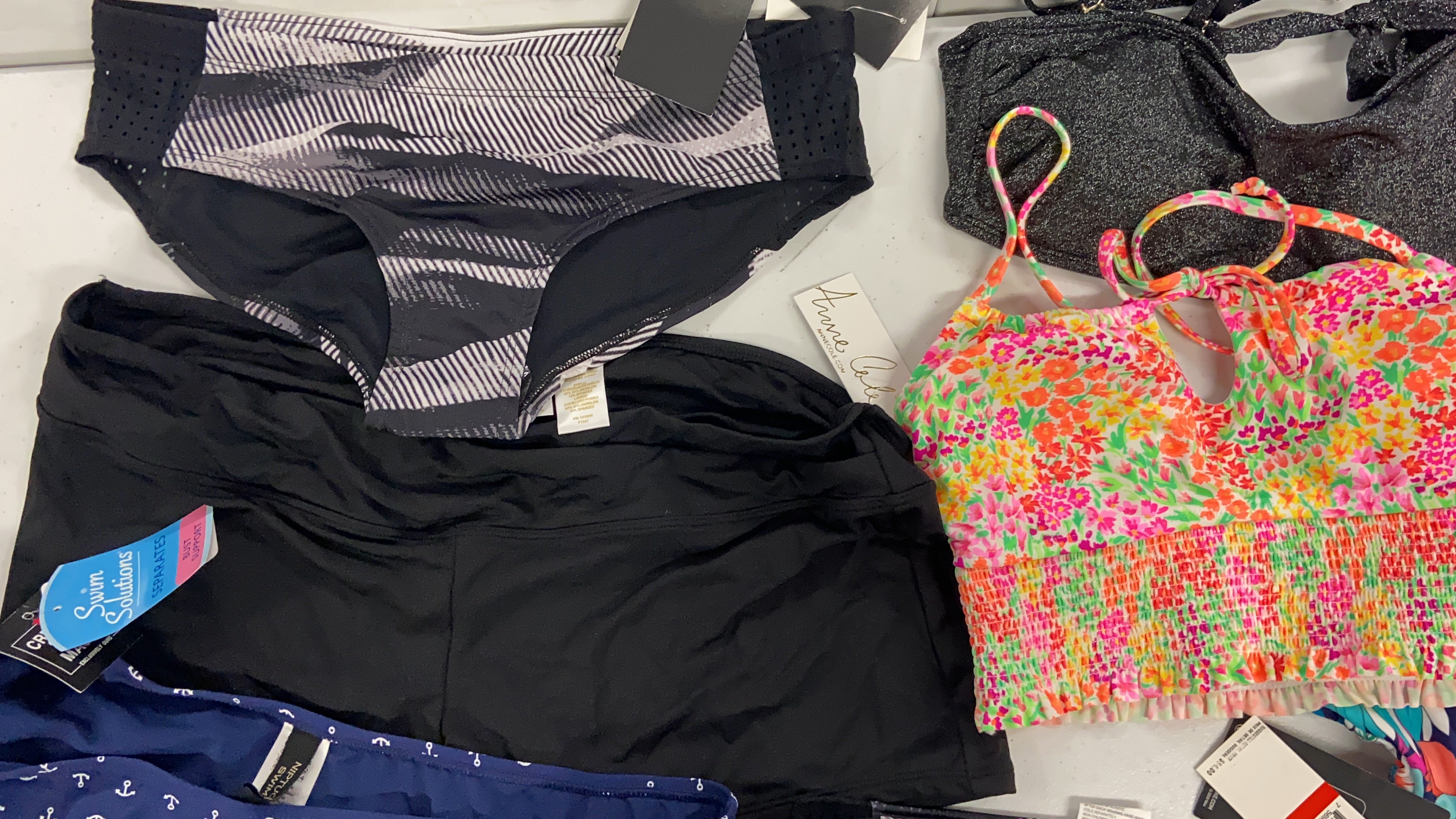 Women's Swimwear Wholesale Lot, NIKE, SWIM SOLUTIONS, SALT + COVE, ANNE COLE and more, 10 items, Shelf Pulls, MSRP $492