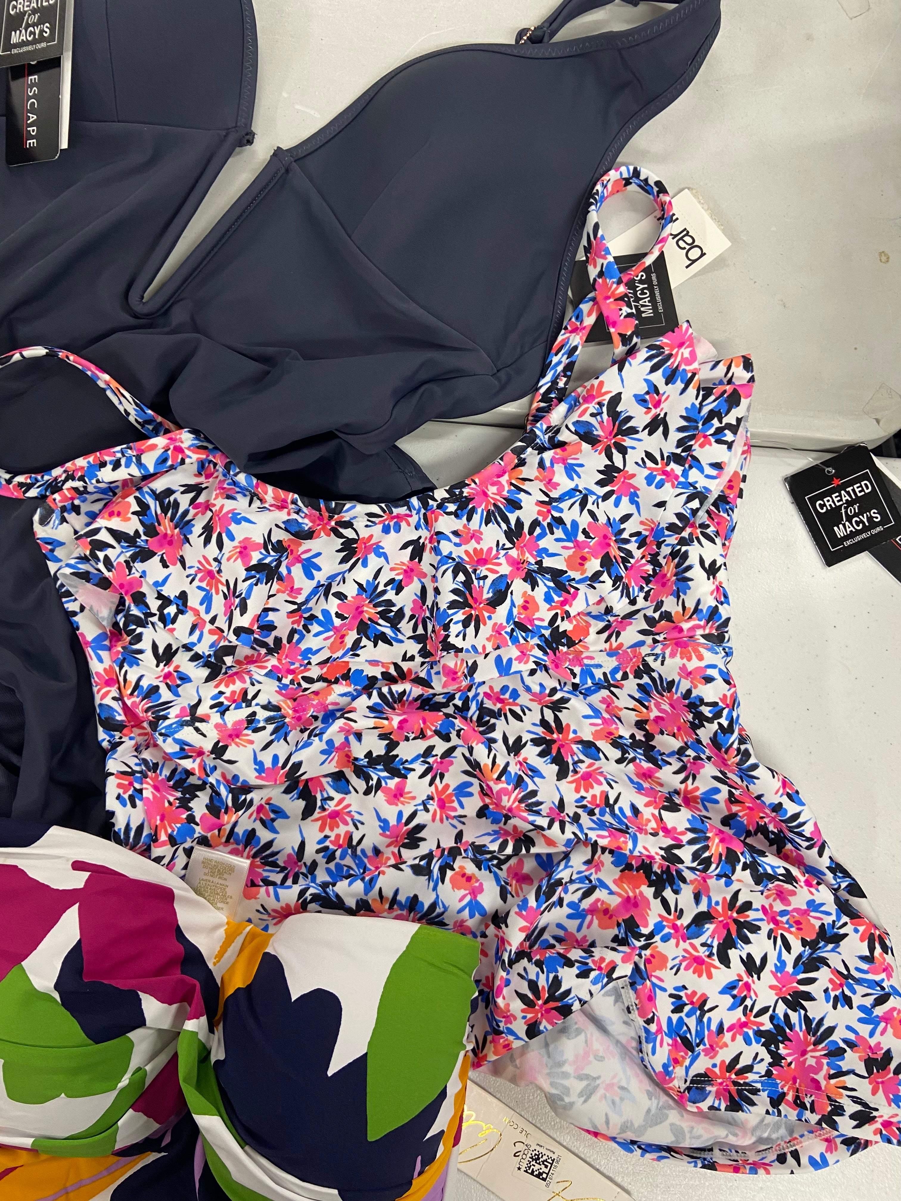 Women's Swimwear Wholesale Lot, NIKE, BAR III, ISLAND ESCAPE, 1 STATE, ANNE COLE, 8 items, Shelf Pulls, MSRP $482