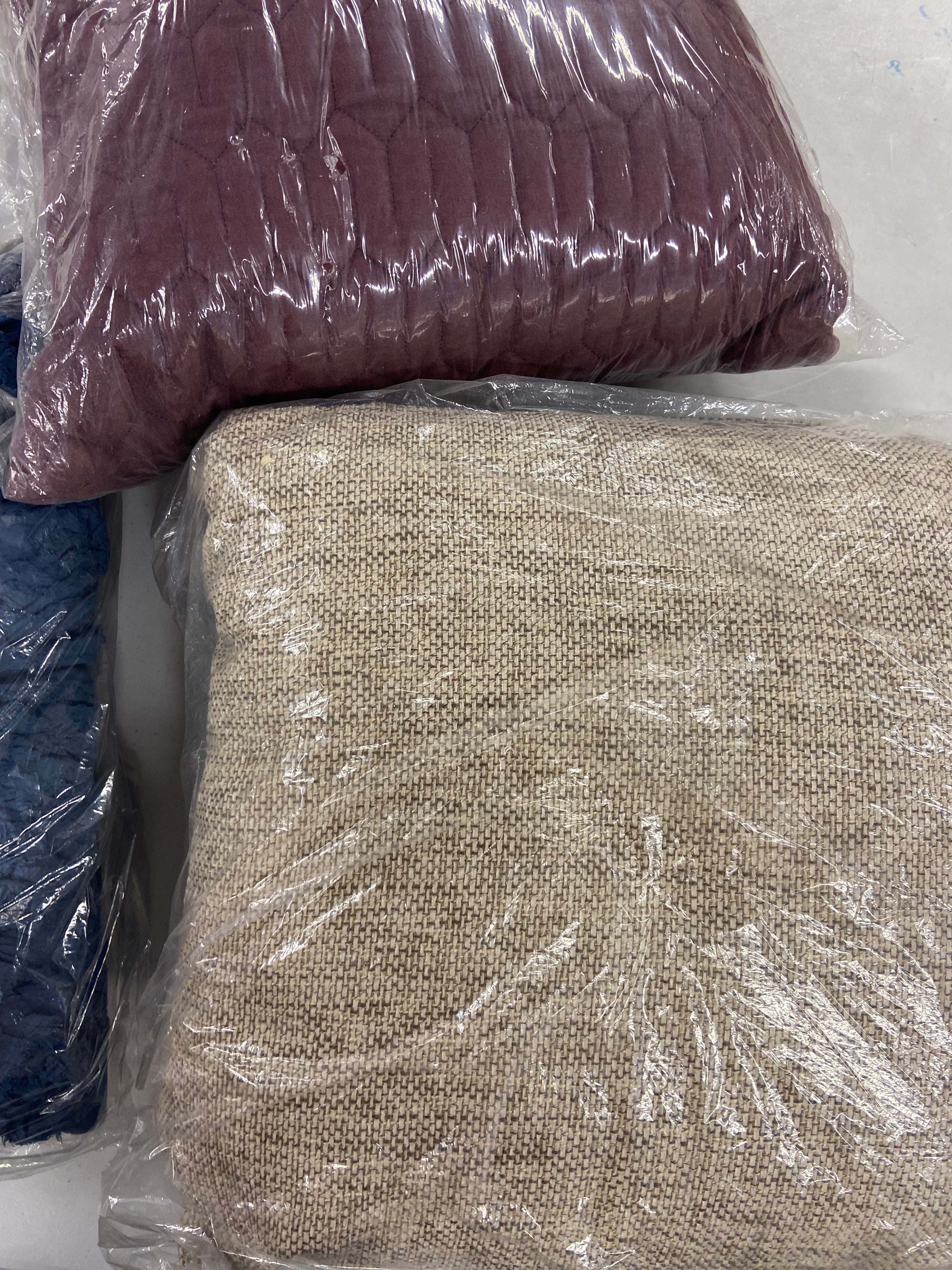 Decorative Pillows Wholesale Lot, SKY MIA, BLOOMINGDALES, and UNBRANDED, 3 items, Shelf Pulls, MSRP $260