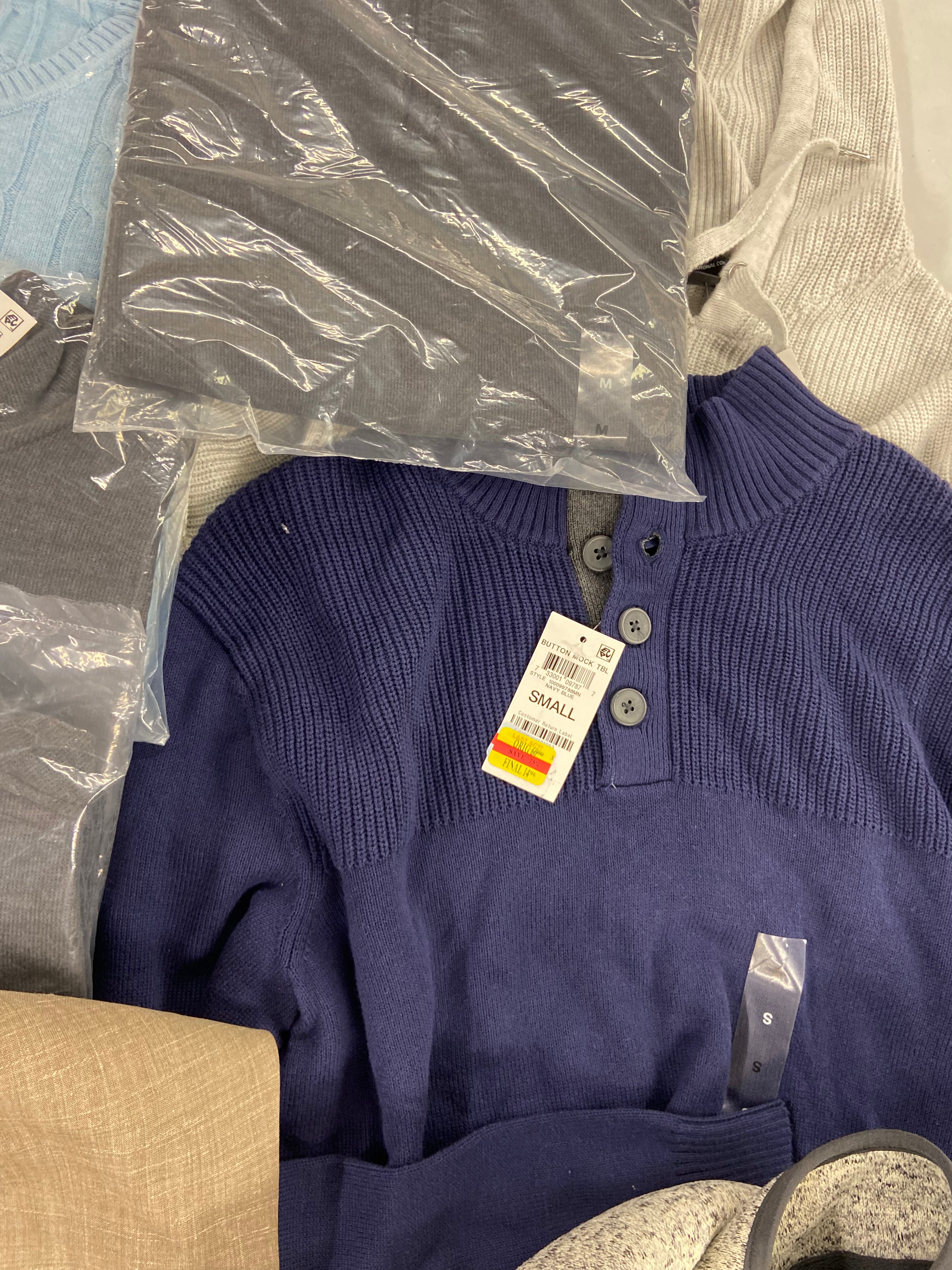 Men's Clothing Sweaters & Others, Wholesale Lot, LAUREN RALPH LAUREN, ADIDAS, EDDIE BAUER, SPYDER, CLUB ROOM and more, 11 items, Shelf Pulls, MSRP $710
