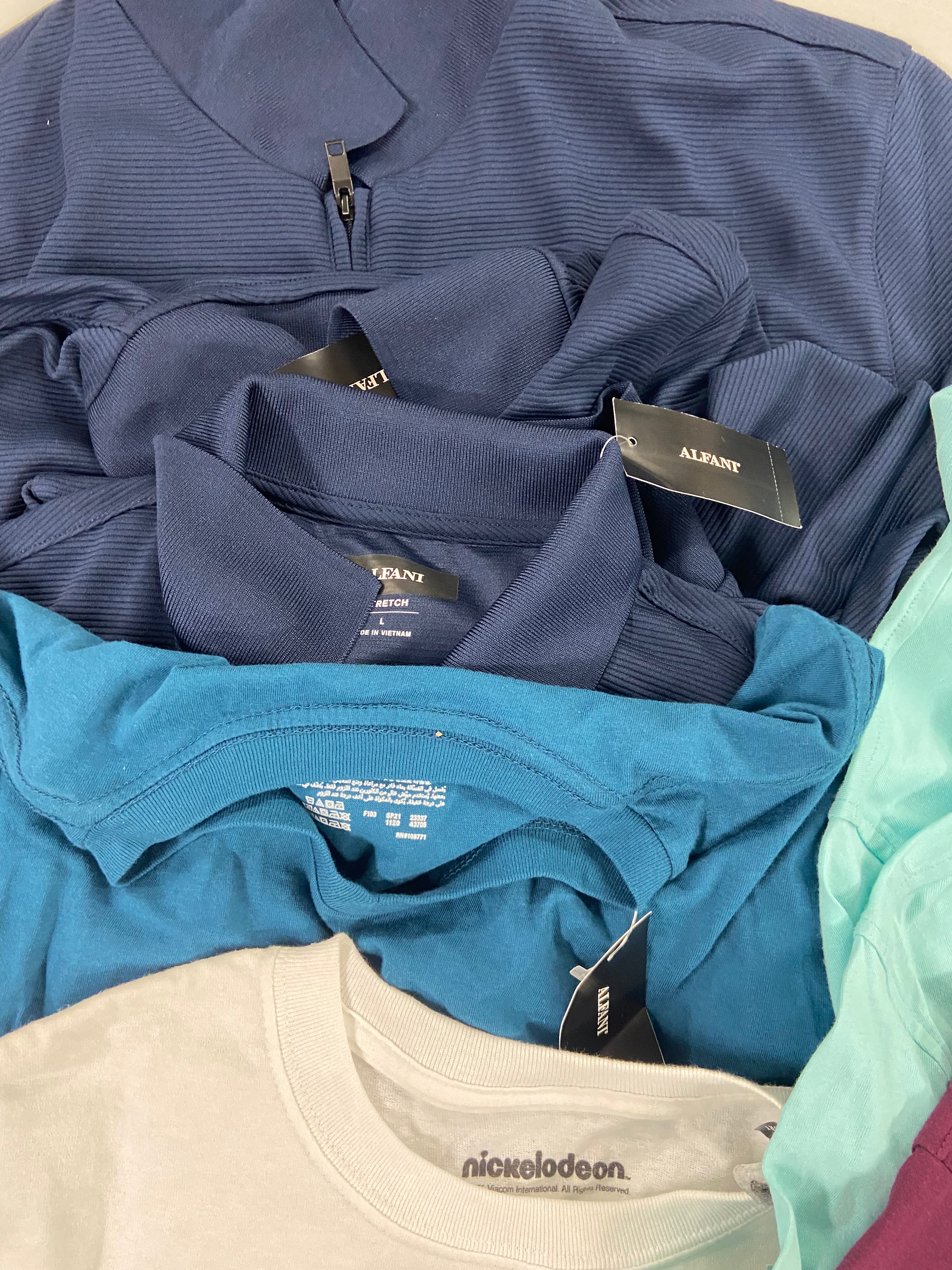 Men's Clothing Tops Wholesale Lot, ADIDAS, VOLCOM, DKNY, FILA, SPYDER, CLUB ROOM and more, 17 items, Shelf Pulls, MSRP $687