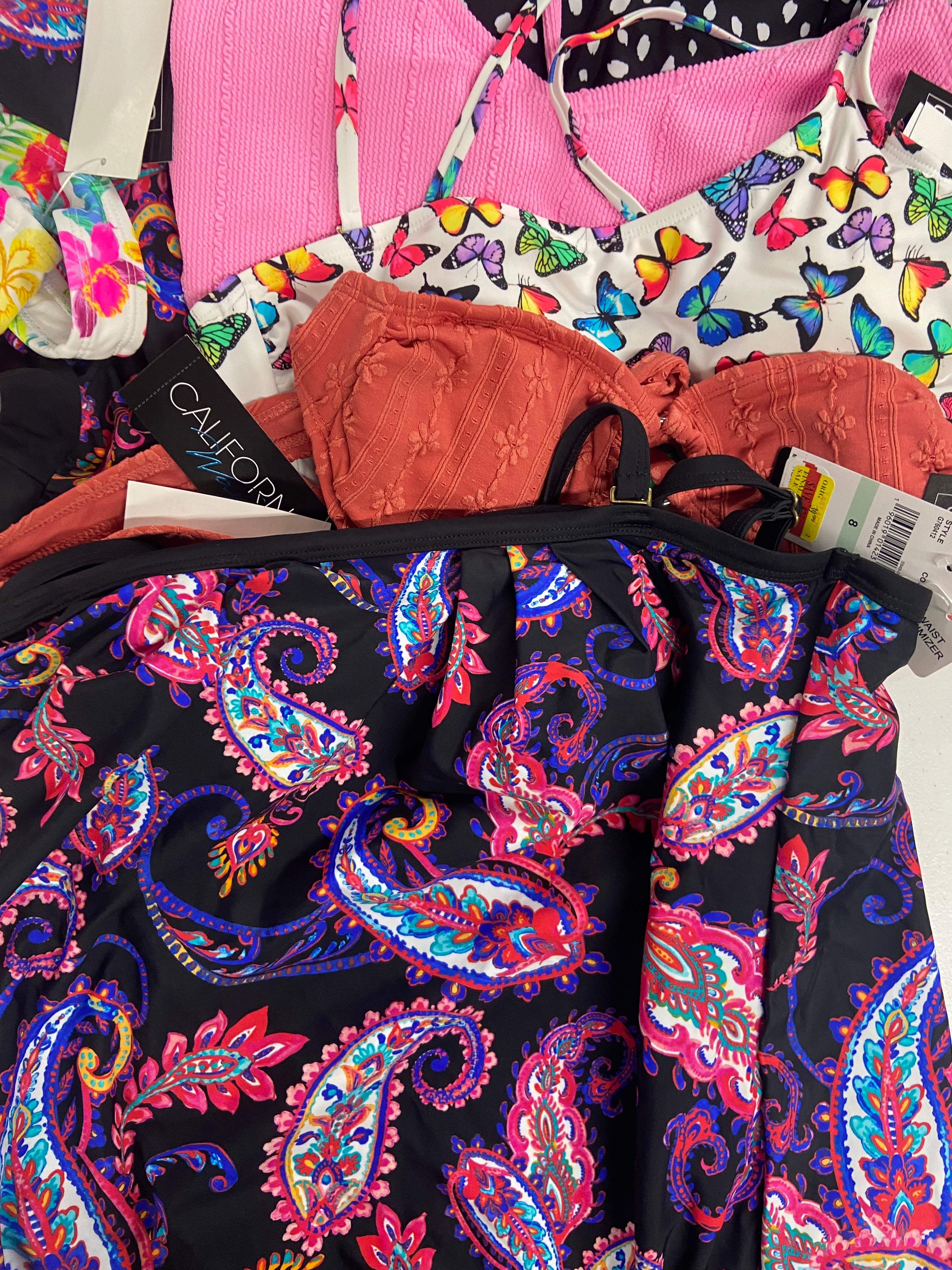 Women's Swimwear Wholesale Lot, BECCA, SALT + COVE, ISLAND ESCAPE, BAR III, 14 items, Shelf Pulls, MSRP $547