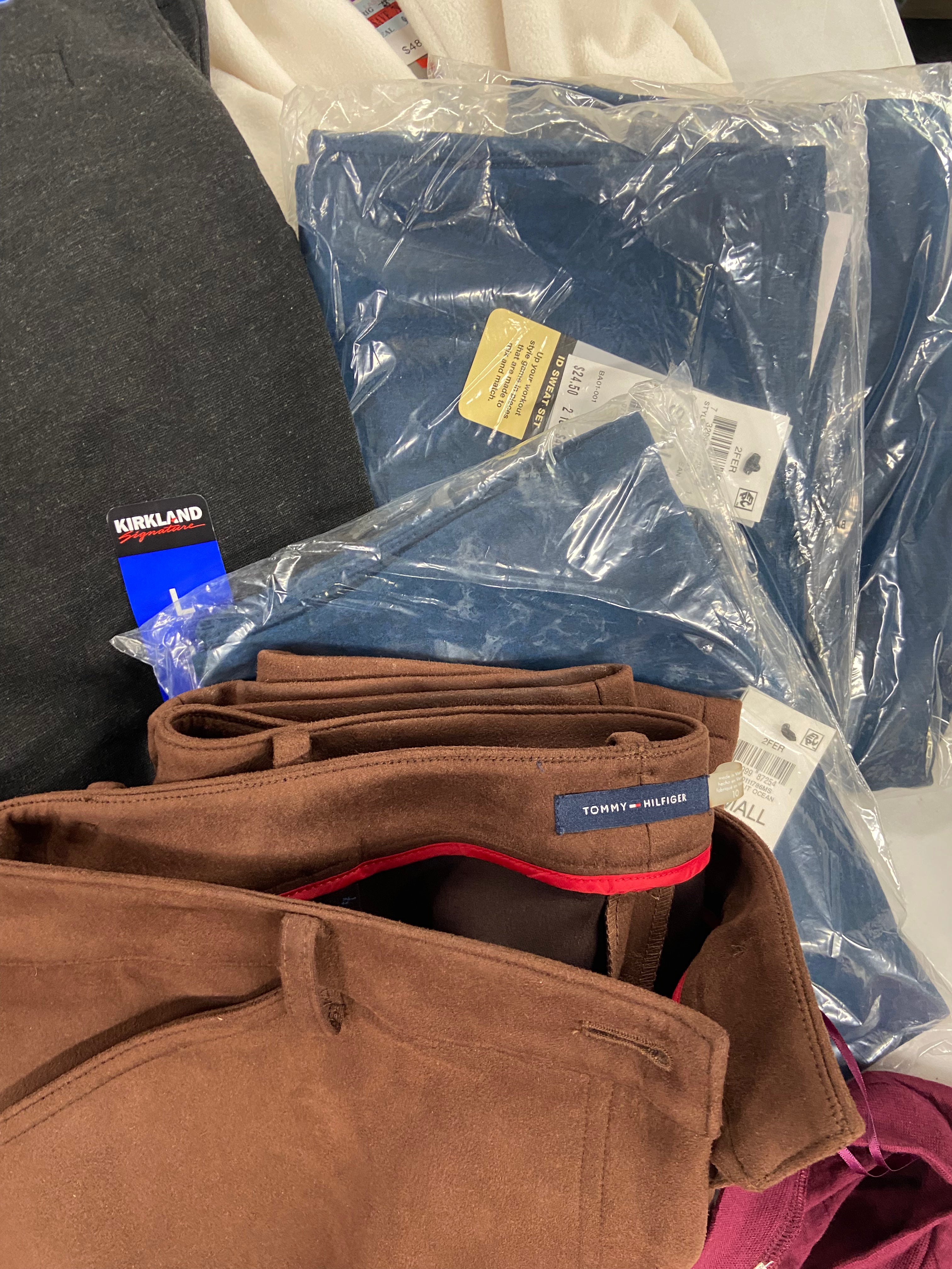 Women's Clothing Assorted Wholesale Lot, PAIGE, LAUREN RALPH LAUREN, TOMMY HILFIGER, THE NORTH FACE, MICHAEL KORS, VINCE CAMUTO and more, 19 items, Shelf Pulls, MSRP $1,141