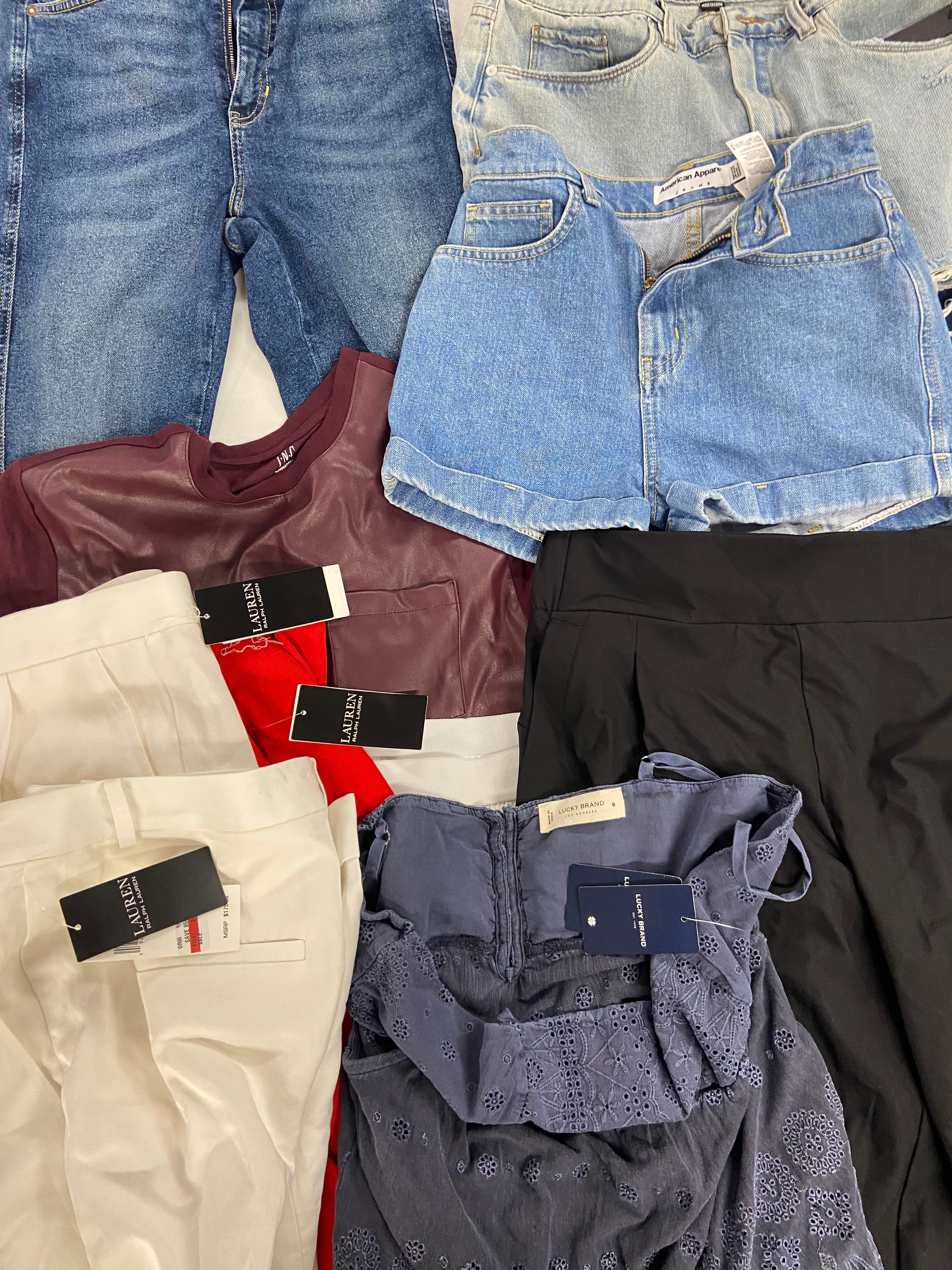 Women's Clothing Assorted Wholesale Lot, LAUREN RALPH LAUREN, LUCKY BRAND, CALVIN KLEIN, AMERICAN APPAREL, FREE PEOPLE and more, 13 items, Shelf Pulls, MSRP $1,053