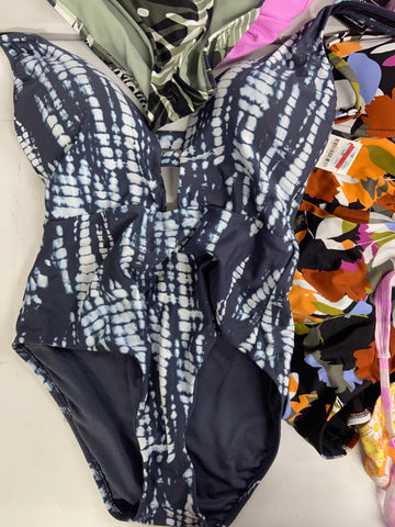 Women's Swimwear Wholesale Lot, BAR III, SALT + COVE, 16 items, Shelf Pulls, MSRP $485