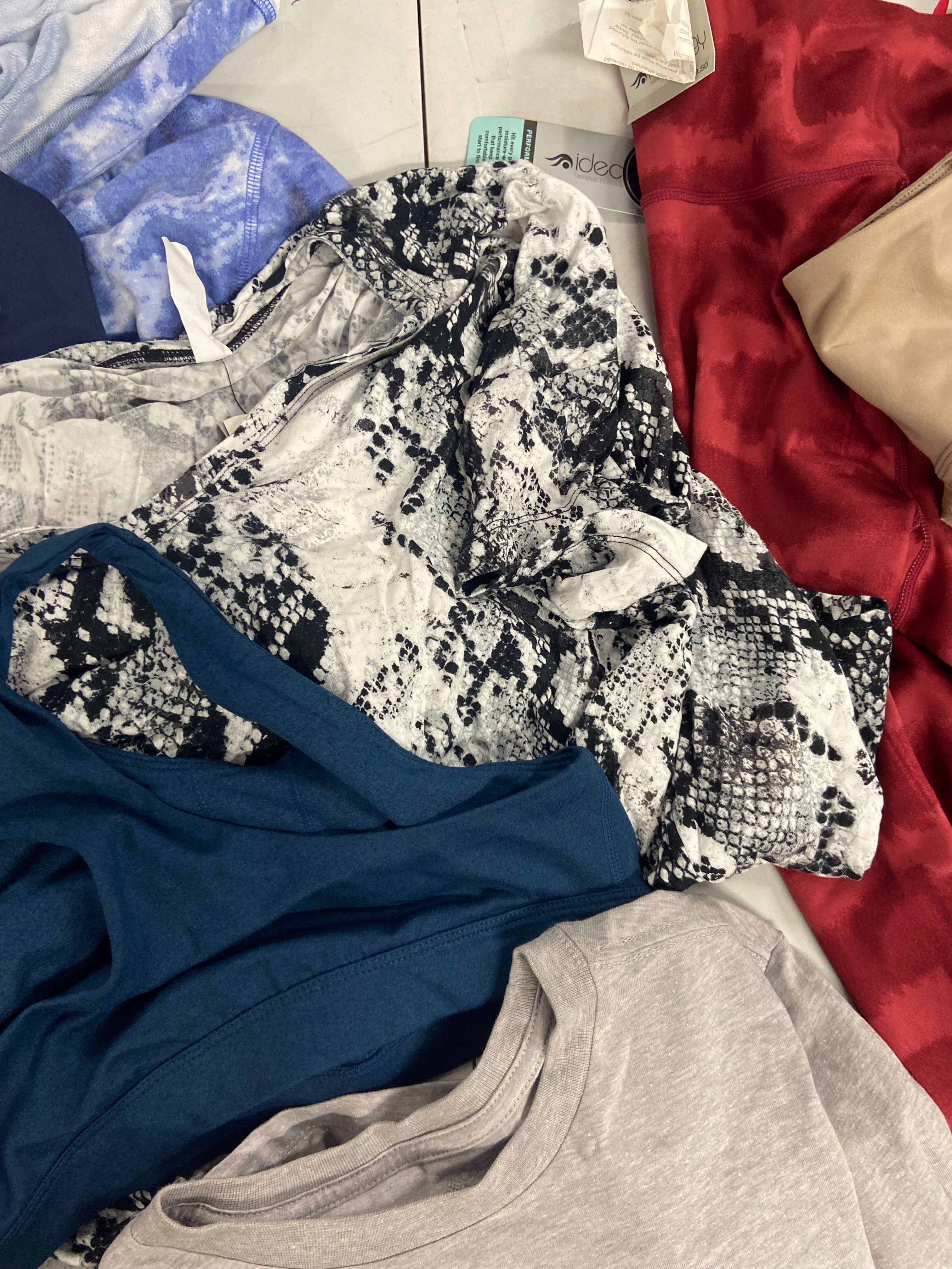 Women's Clothing Activewear Wholesale Lot, COLUMBIA, DKNY, ADIDAS and more, 17 items, Shelf Pulls, MSRP $609