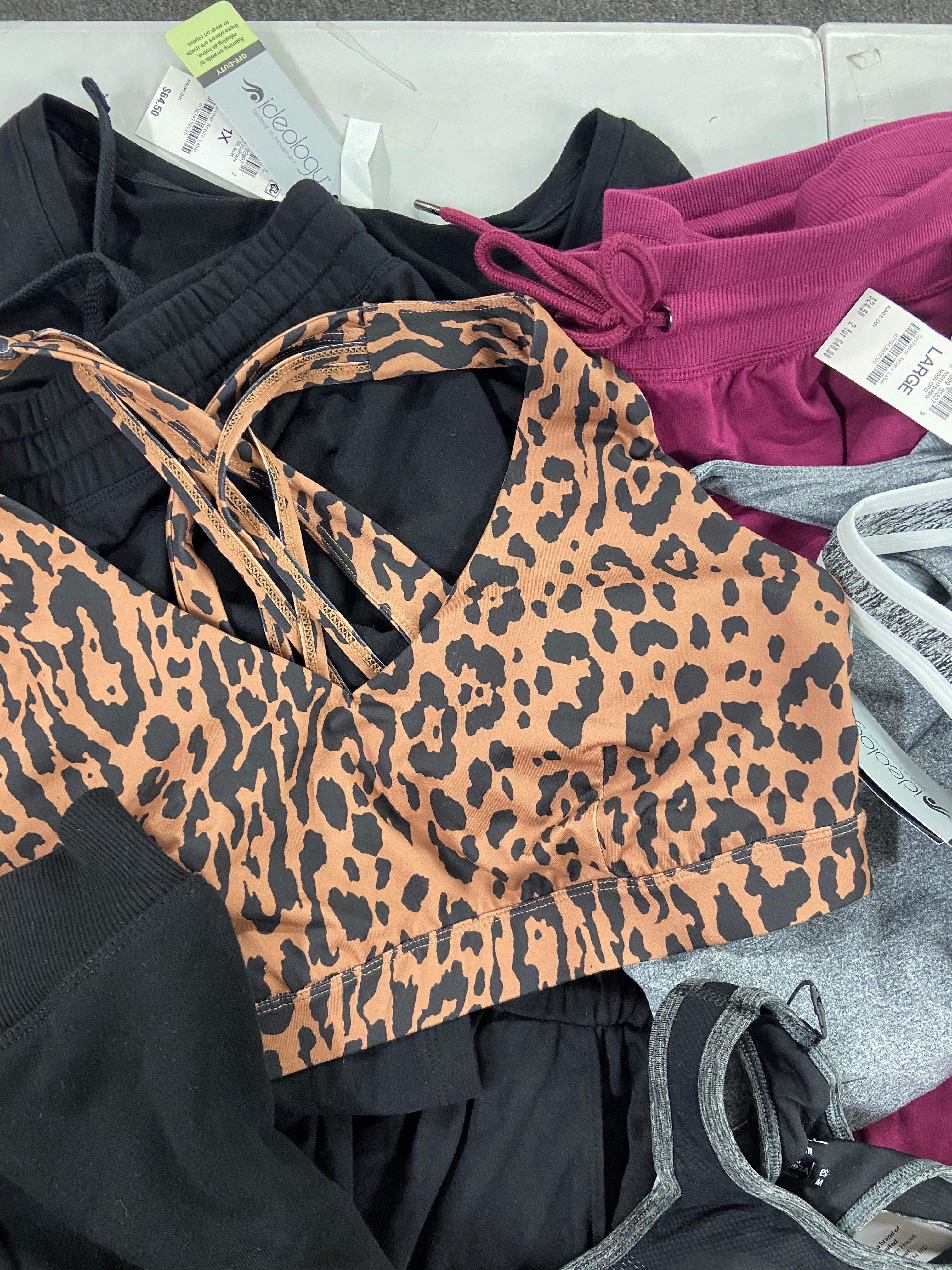 Women's Activewear Clothing Assorted Wholesale Lot, NIKE, CALVIN KLEIN, RONHILL and more, 19 items, Shelf Pulls, MSRP $726