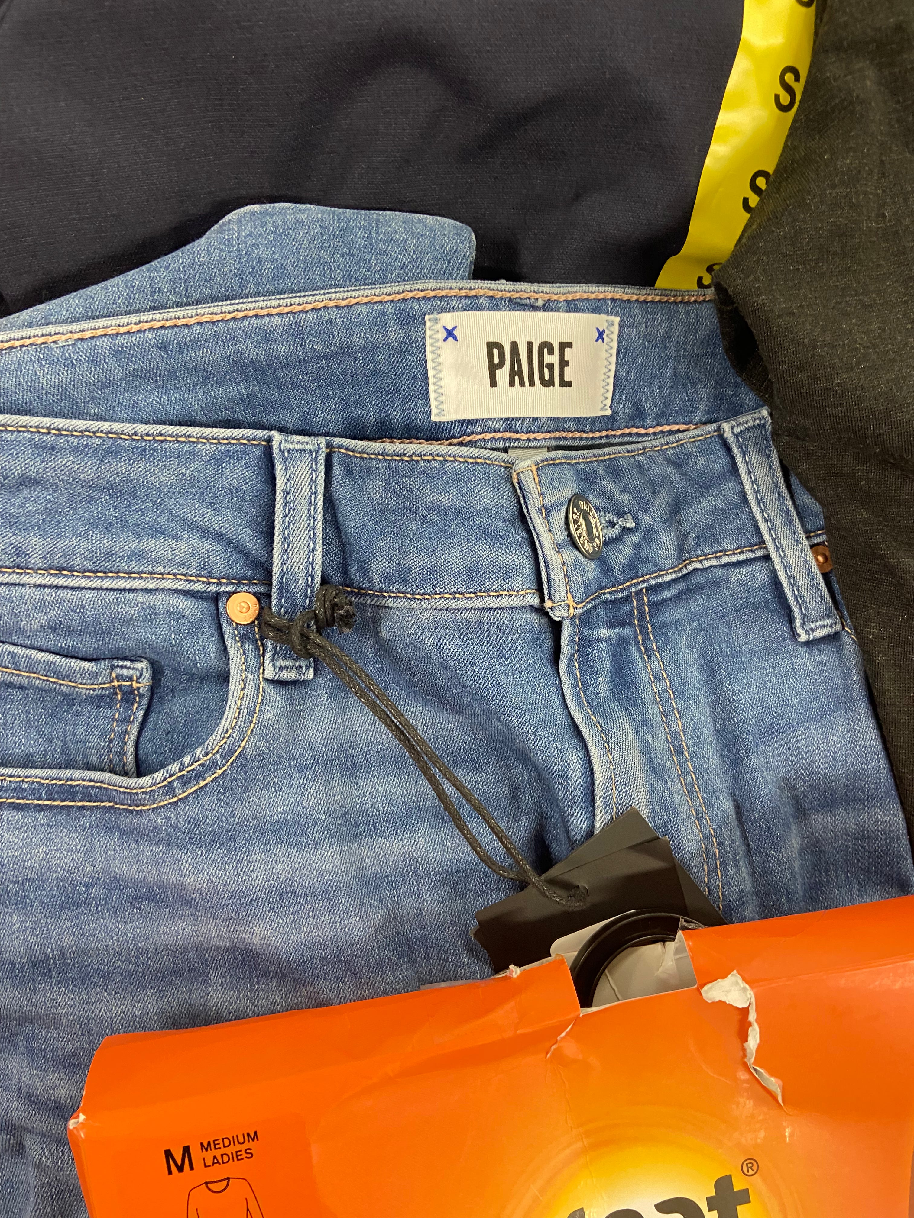 Women's Clothing Assorted Wholesale Lot, PAIGE, LAUREN RALPH LAUREN, TOMMY HILFIGER, THE NORTH FACE, MICHAEL KORS, VINCE CAMUTO and more, 19 items, Shelf Pulls, MSRP $1,141