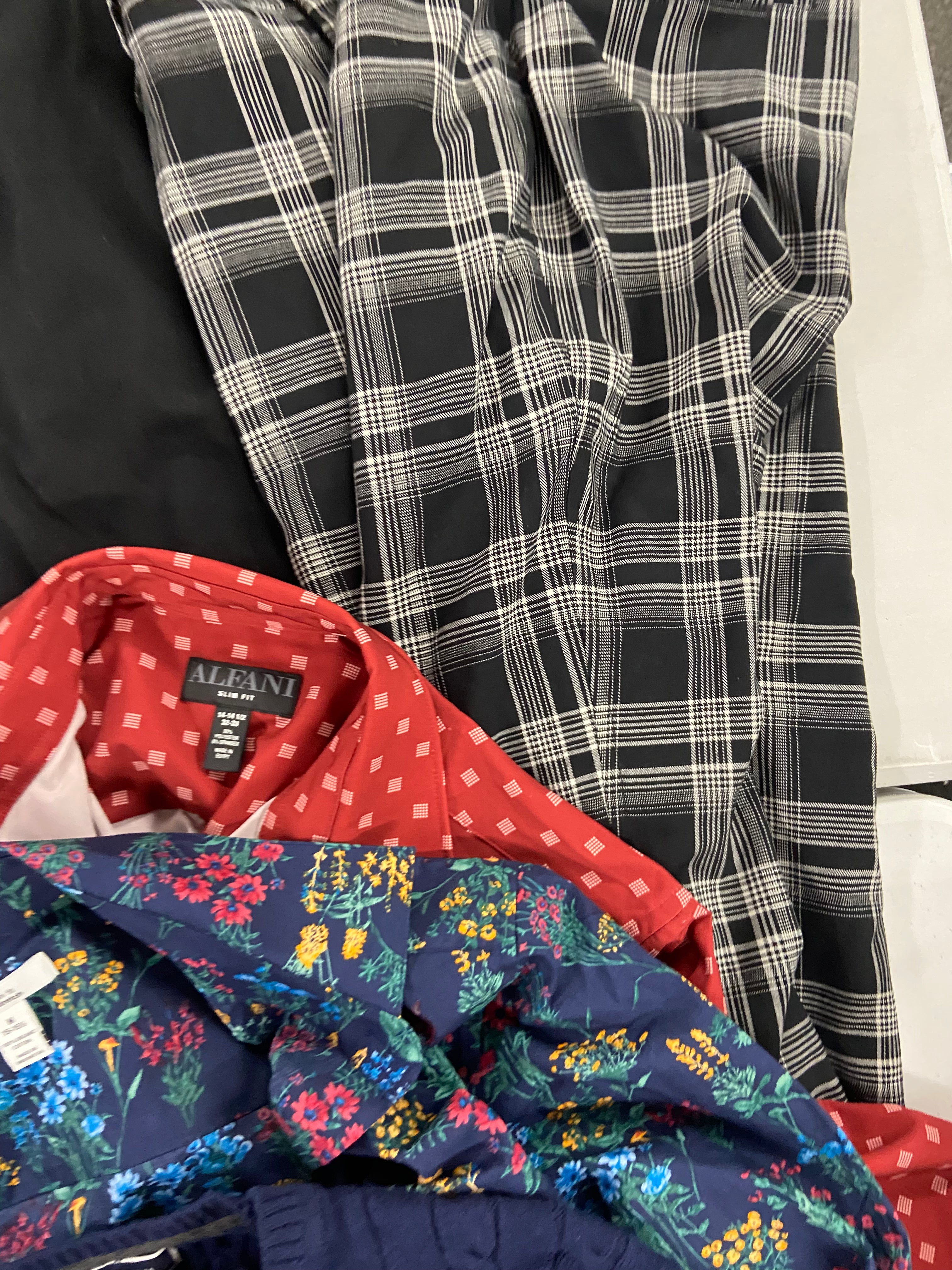 Men's Clothing Tops & Others Wholesale Lot, DKNY, REEF, PENDLETON, CLUB ROOM, HEROES, GALAXY and more, 14 items, Shelf Pulls, MSRP $686