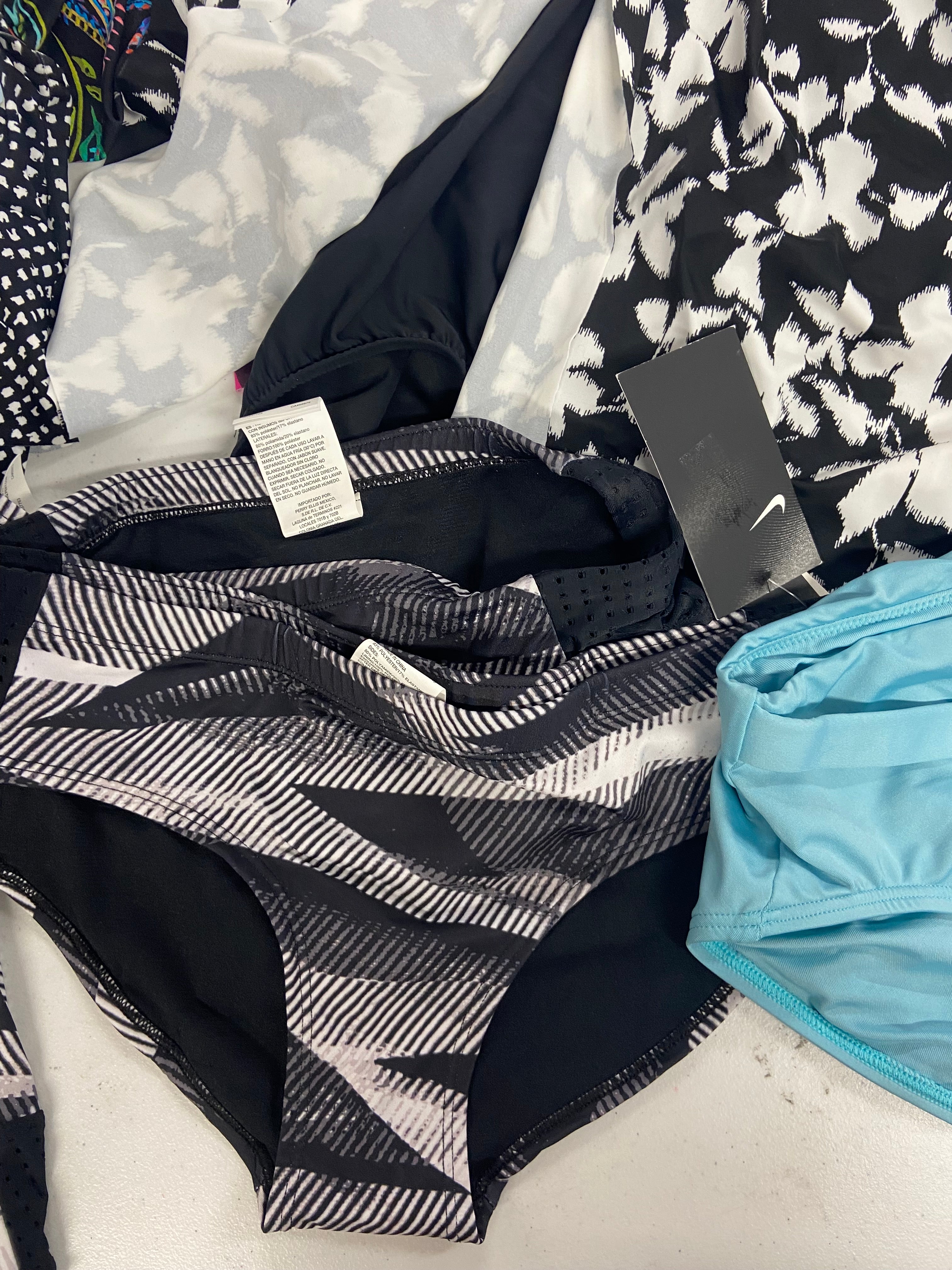 Women's Swimwear Wholesale Lot, LAUREN RALPH LAUREN, KATE SPADE, NIKE, SWIM SOLUTIONS, CARMEN MARC VALVO and more 15 items, Shelf Pulls, MSRP $737