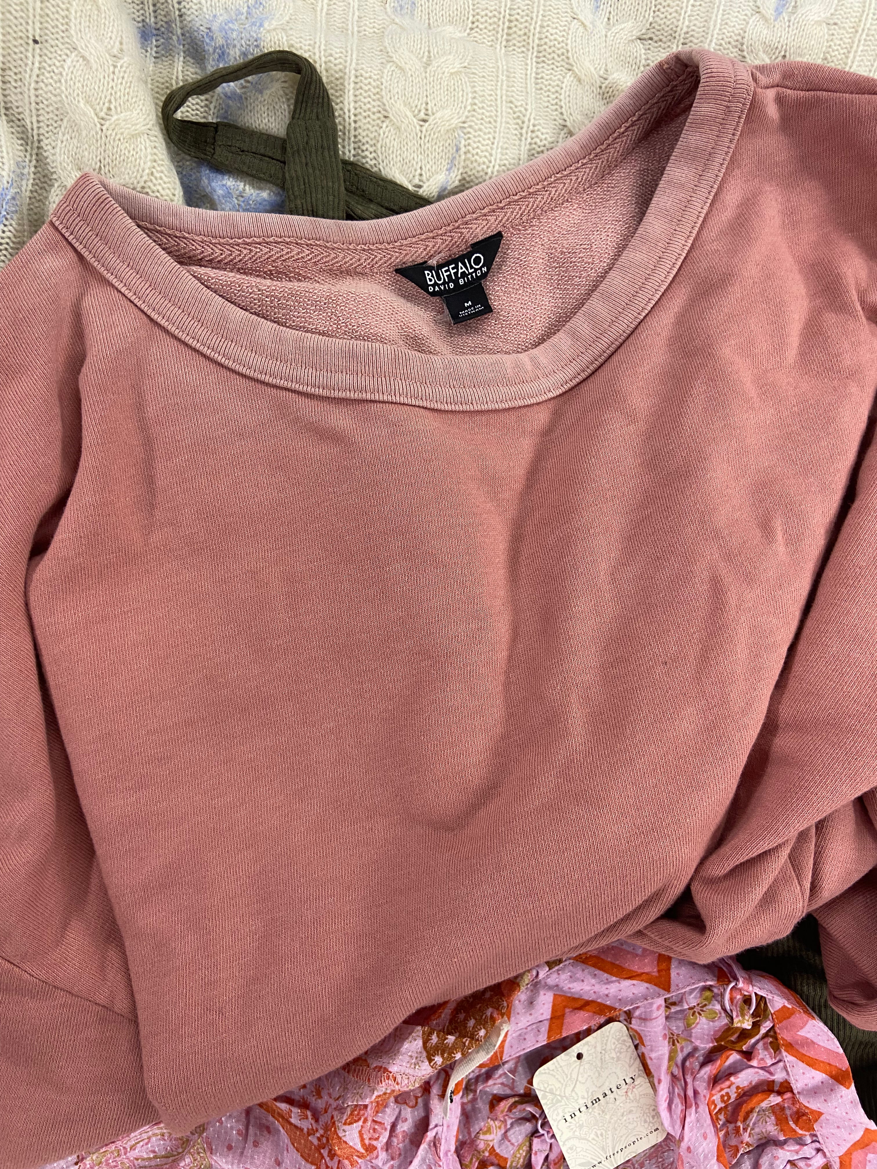 Women's Clothing Assorted Wholesale Lot, FREE PEOPLE, DKNY, CHARTER CLUB, AMERICAN APPAREL, CHAMPION and more, 11 items, Shelf Pulls, MSRP $723
