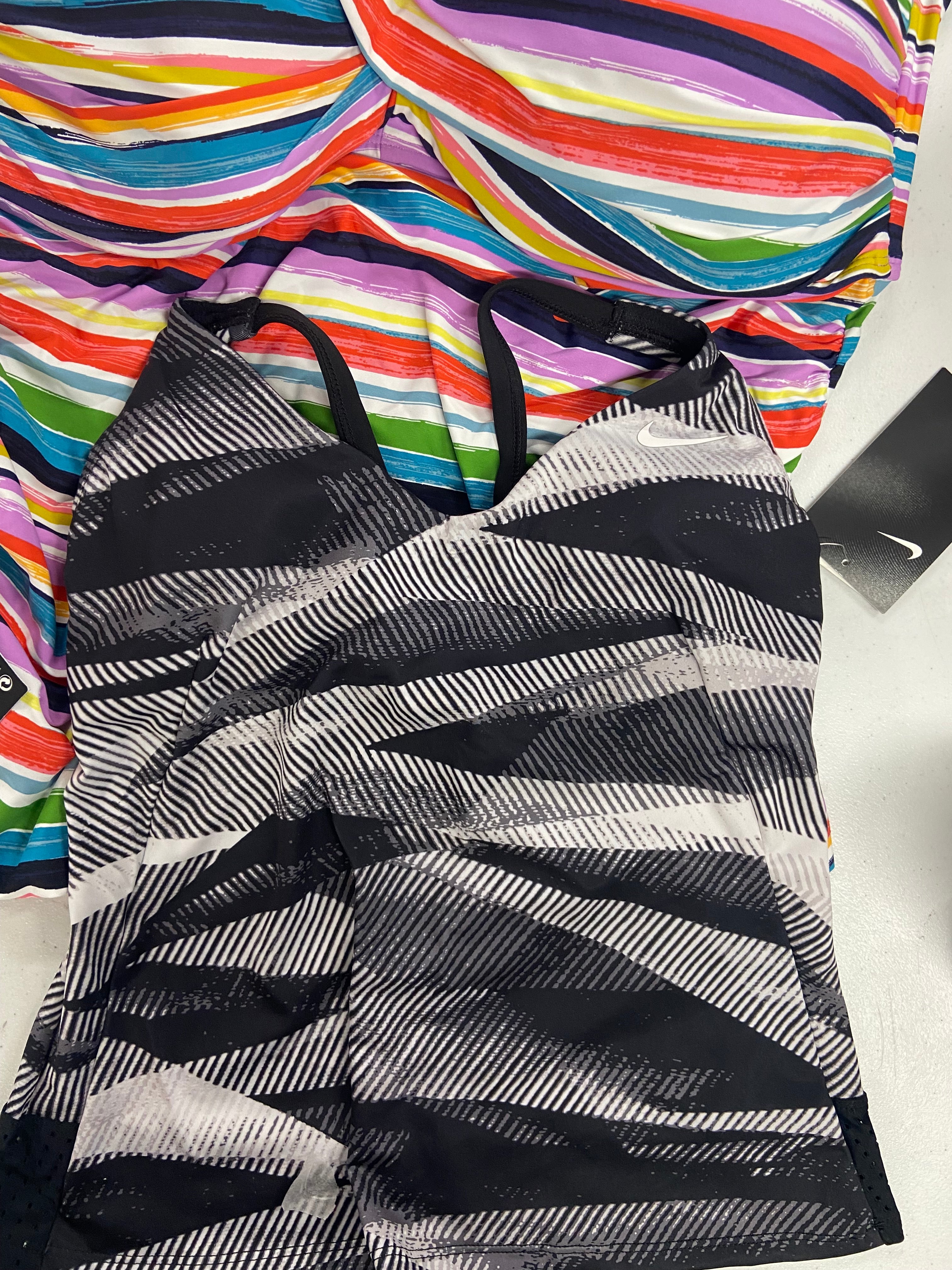 Women's Swimwear Wholesale Lot, NIKE, ANNE COLE, COLE OF CALIFORNIA and more, 12 items, Shelf Pulls, MSRP $591