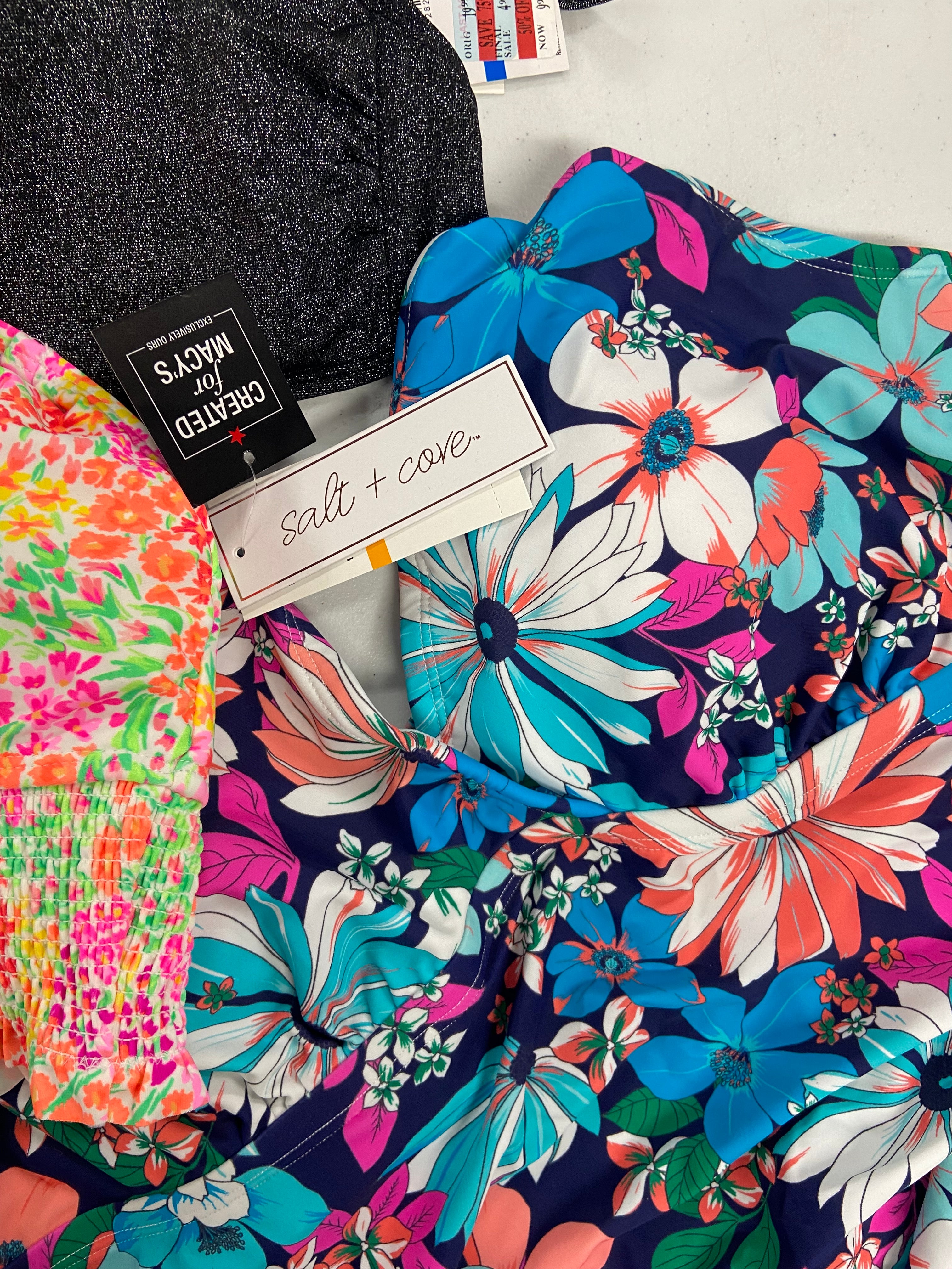 Women's Swimwear Wholesale Lot, NIKE, SWIM SOLUTIONS, SALT + COVE, ANNE COLE and more, 10 items, Shelf Pulls, MSRP $492