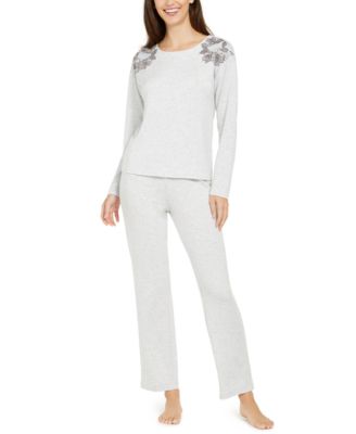 Women's Clothing Pajama Wholesale Lot, FLORA, Hanes, MISS ELAINE, HARTER CLUB, FAMILY PJS and more, 27 Units, Shelf Pulls, MSRP $1,095