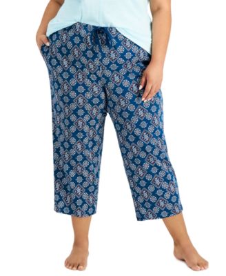 Women's Intimate & Sleepwear Wholesale Lot Calvin Klein, WACOAL, BALI, SPANX, B.TEMPT'D,  Maidenform, JENNI, VANITY FAIR, Pure Fiber, Jockey, ALFANI and more, 50 Units, Shelf Pulls, MSRP $1,200.94