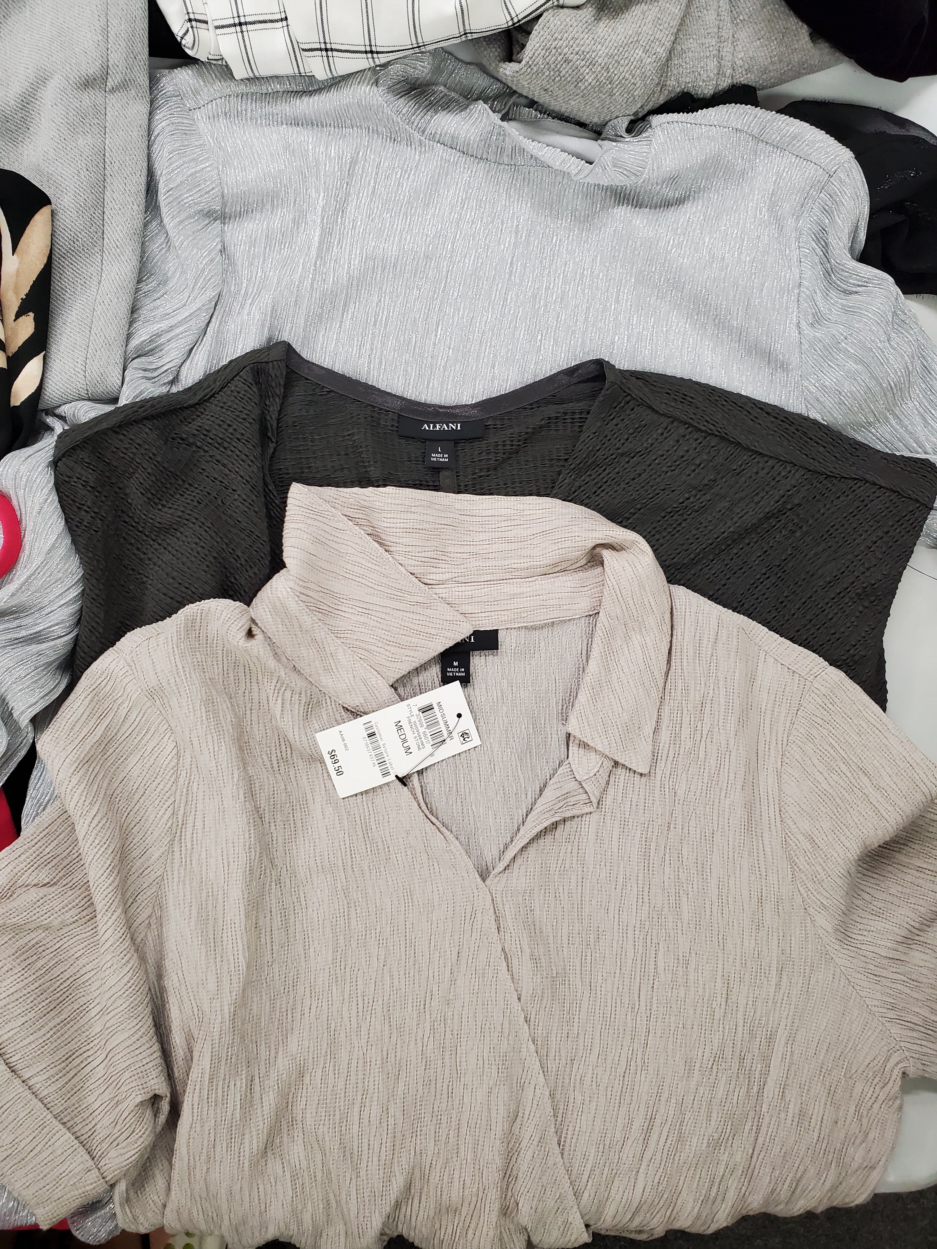 Women's Clothing Wholesale Lot CALVIN KLEIN, DKNY, Nike, Vince Camuto, Free People, Ideology and more,  25 Units, Shelf Pulls, MSRP $1,507.49