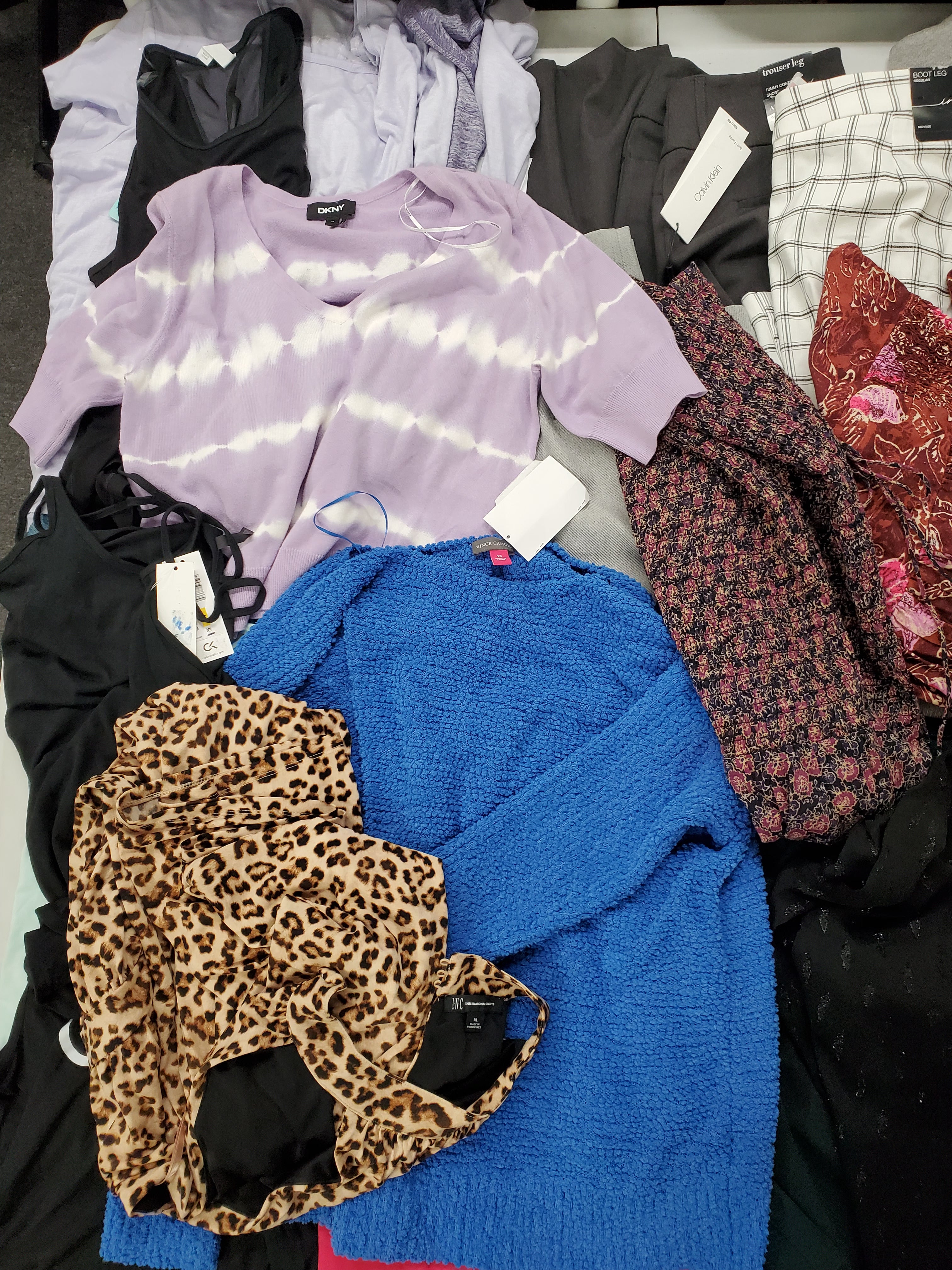 Women's Clothing Wholesale Lot CALVIN KLEIN, DKNY, Nike, Vince Camuto, Free People, Ideology and more,  25 Units, Shelf Pulls, MSRP $1,507.49