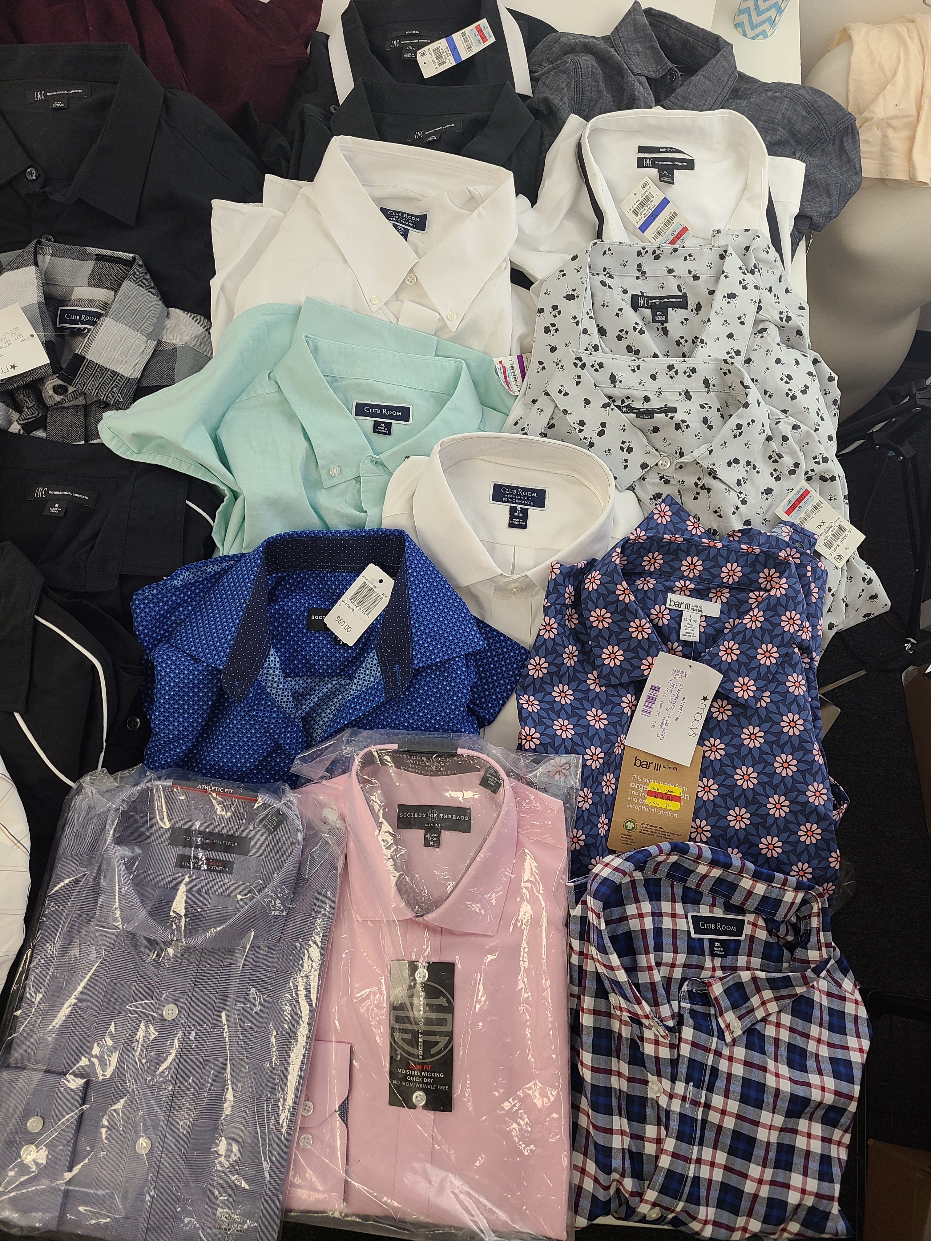Men's Clothing Wholesale Lot MICHAEL KORS, Tommy Hilfiger, Nautica, Society of Threads, Club Room, Sun+Stone and more 26 Units, Shelf Pulls, MSRP $1,505.50