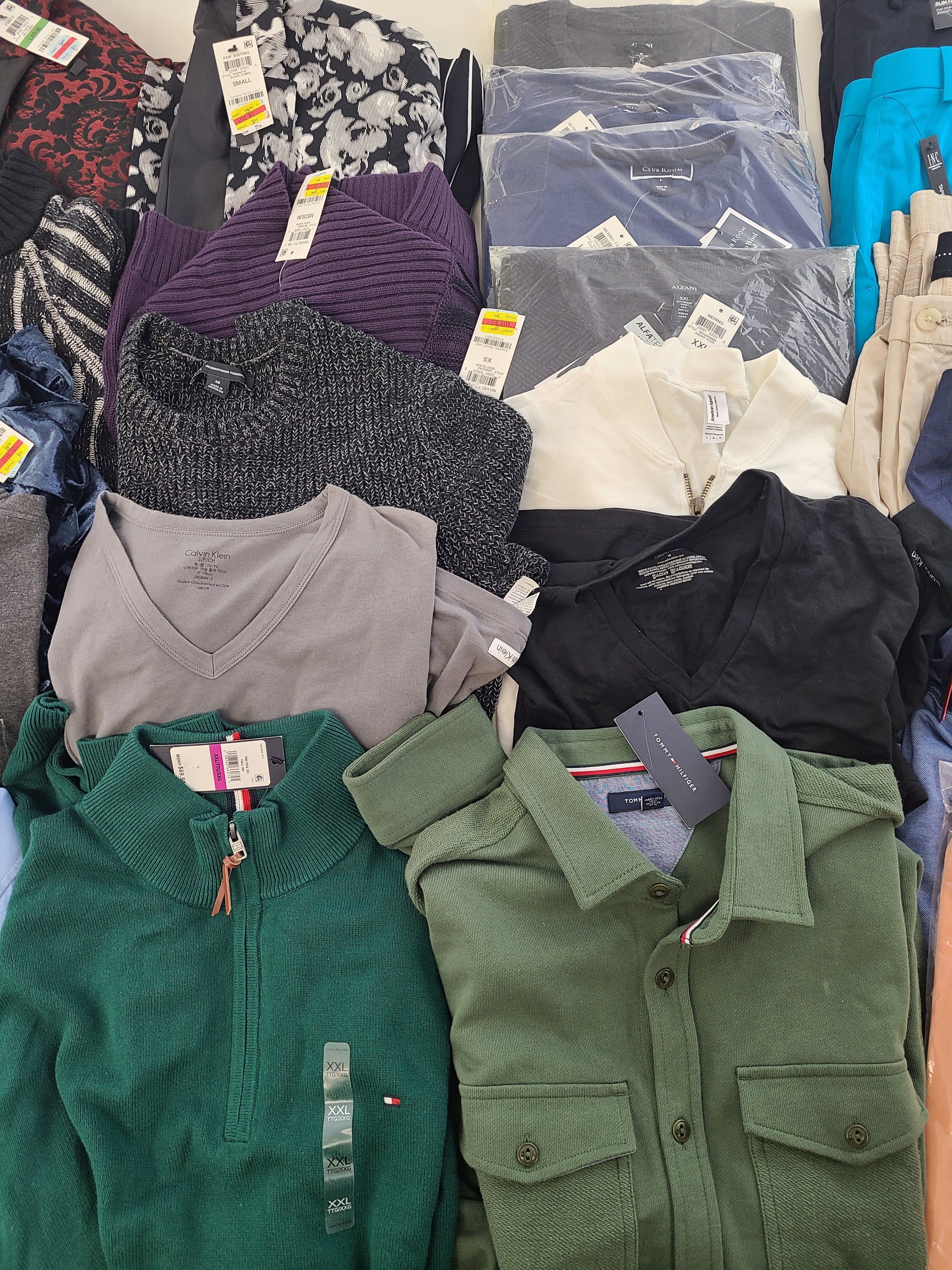Men's Clothing Wholesale Lot Polo Ralph Lauren, CALVIN KLEIN, TOMMY HILFIGER, Tasso Elba, AMERICAN APPAREL, Club Room, ALFANI and more, 25 Units, Shelf Pull, MSRP $1,844.50