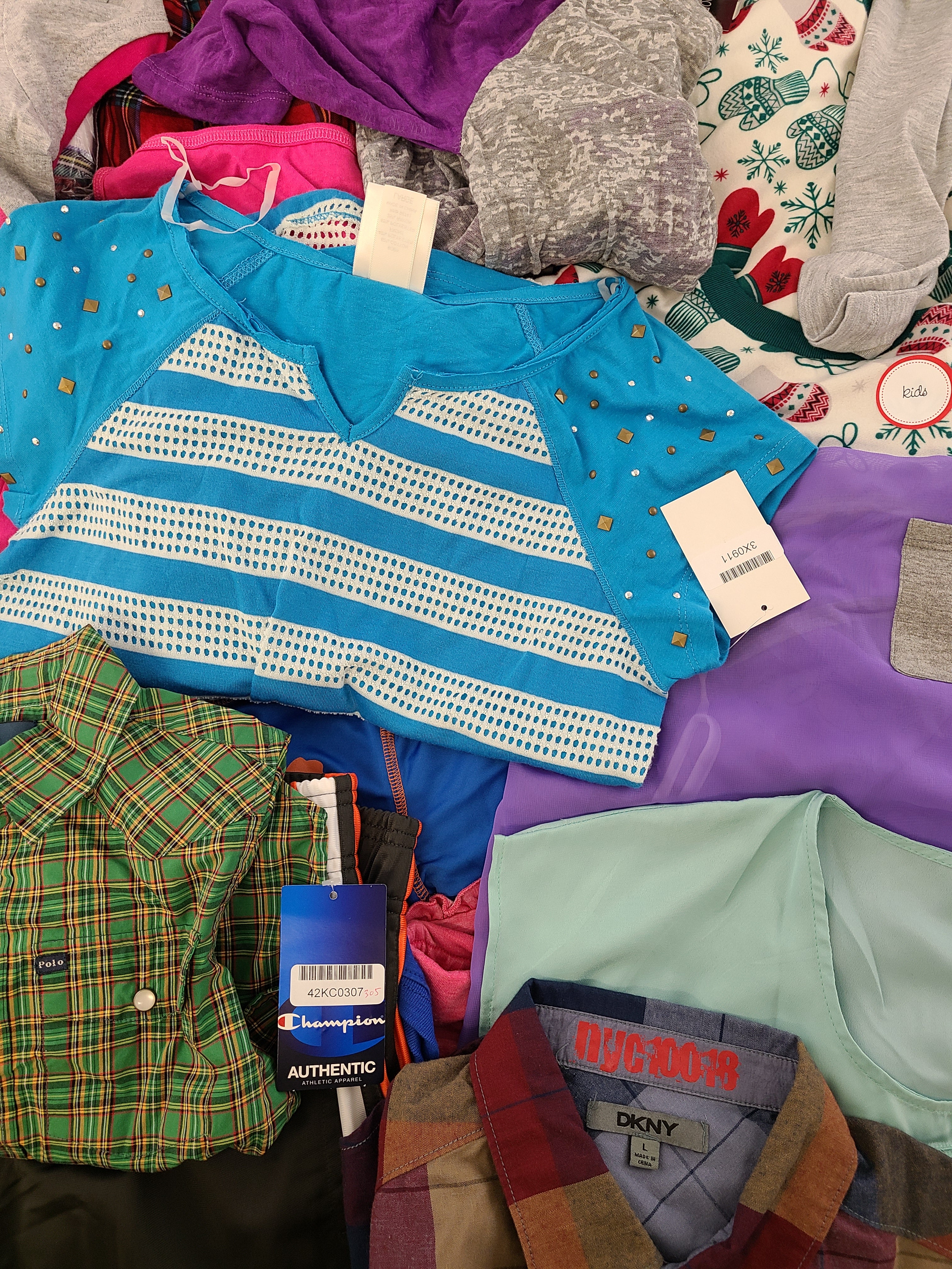 Kid's Clothing Wholesale Lot Polo Ralph Lauren, Lucky Brand, DKNY, Puma, Champion, American Apparel, Angry Birds, Aqua, Jessica Simpson, Tempted and more, 35 Units, Shelf Pulls, MSRP $997.76
