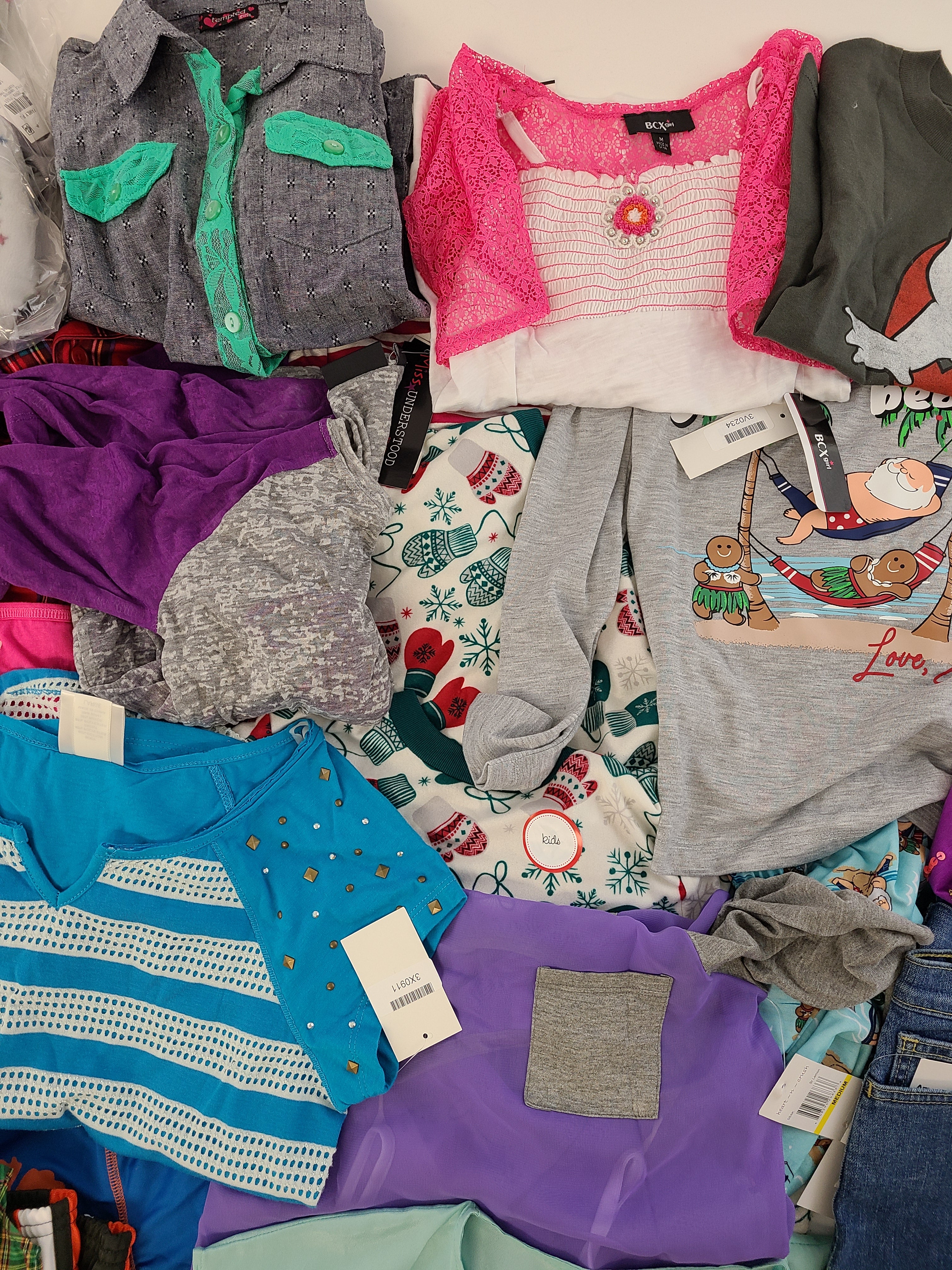 Kid's Clothing Wholesale Lot Polo Ralph Lauren, Lucky Brand, DKNY, Puma, Champion, American Apparel, Angry Birds, Aqua, Jessica Simpson, Tempted and more, 35 Units, Shelf Pulls, MSRP $997.76