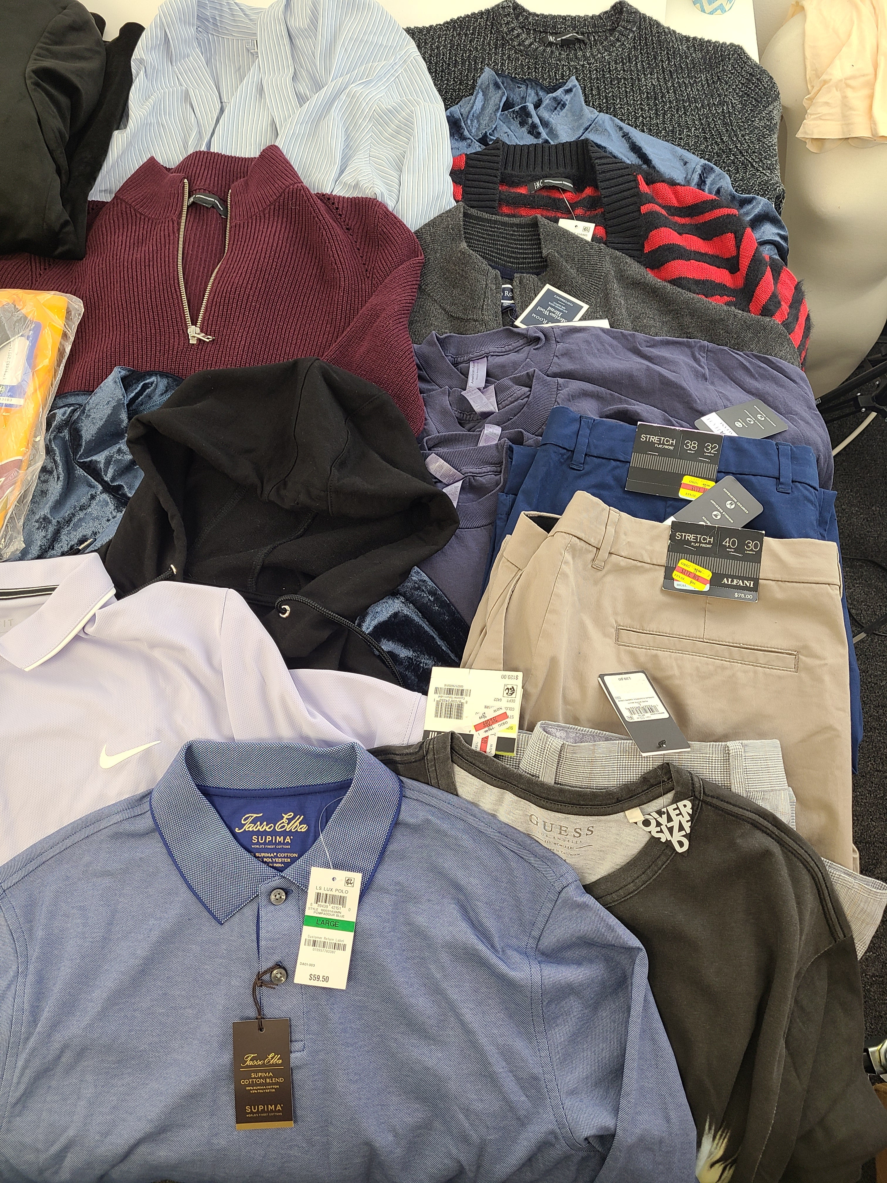 Men's Clothing Wholesale Lot Levi's, Nike, DKNY, Adidas, Guess, Tasso Elba, American Apparel, Club Room, INC and more, 25 Units, Shelf Pulls, MSRP $1,632.99