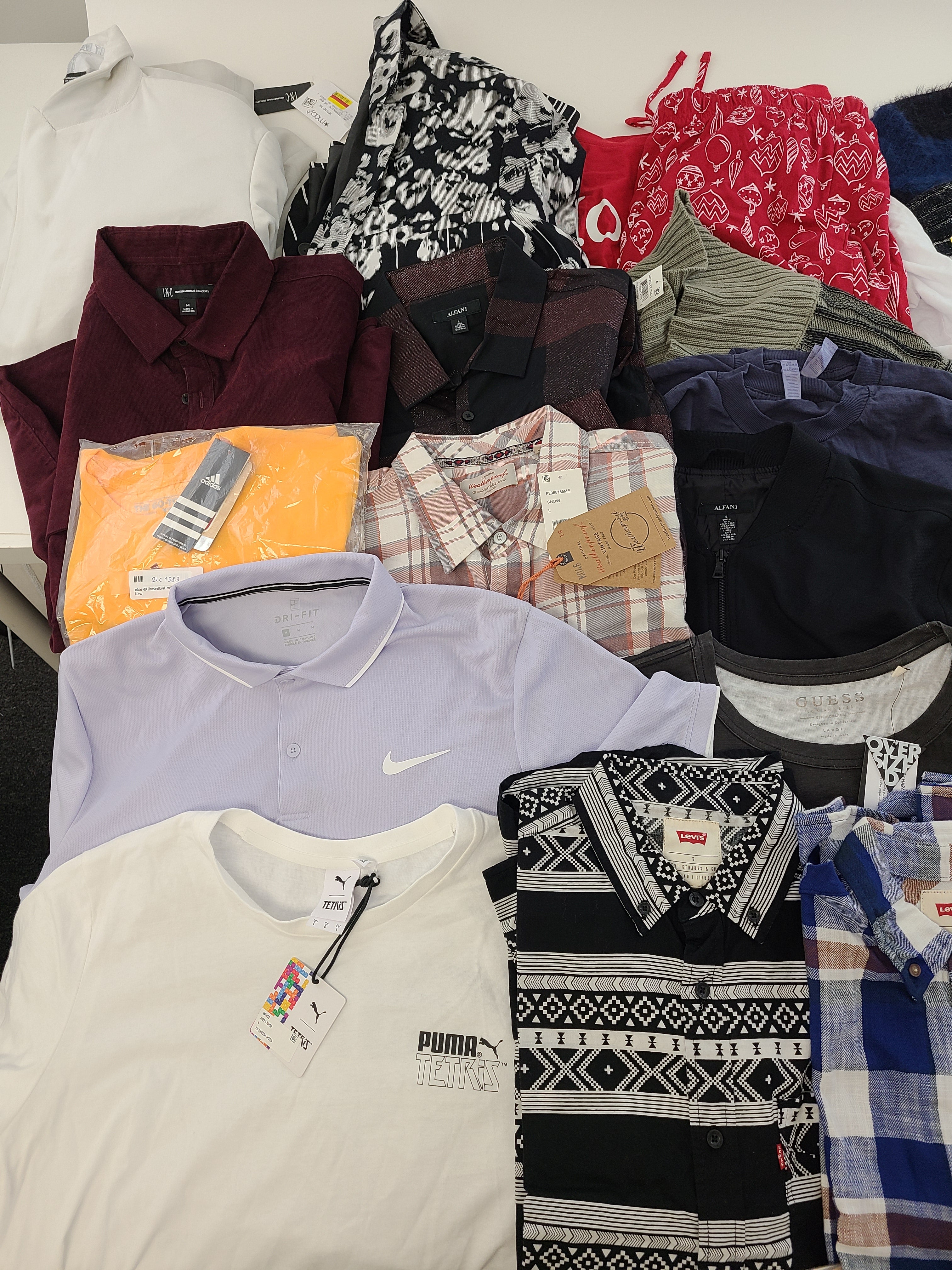 Men's Clothing Wholesale Lot Levi's, Puma, Nike, Adidas, Guess, Weatherproof Vintage, American Apparel, INC and more, 25 Units, Shelf Pulls, MSRP $1,553.98