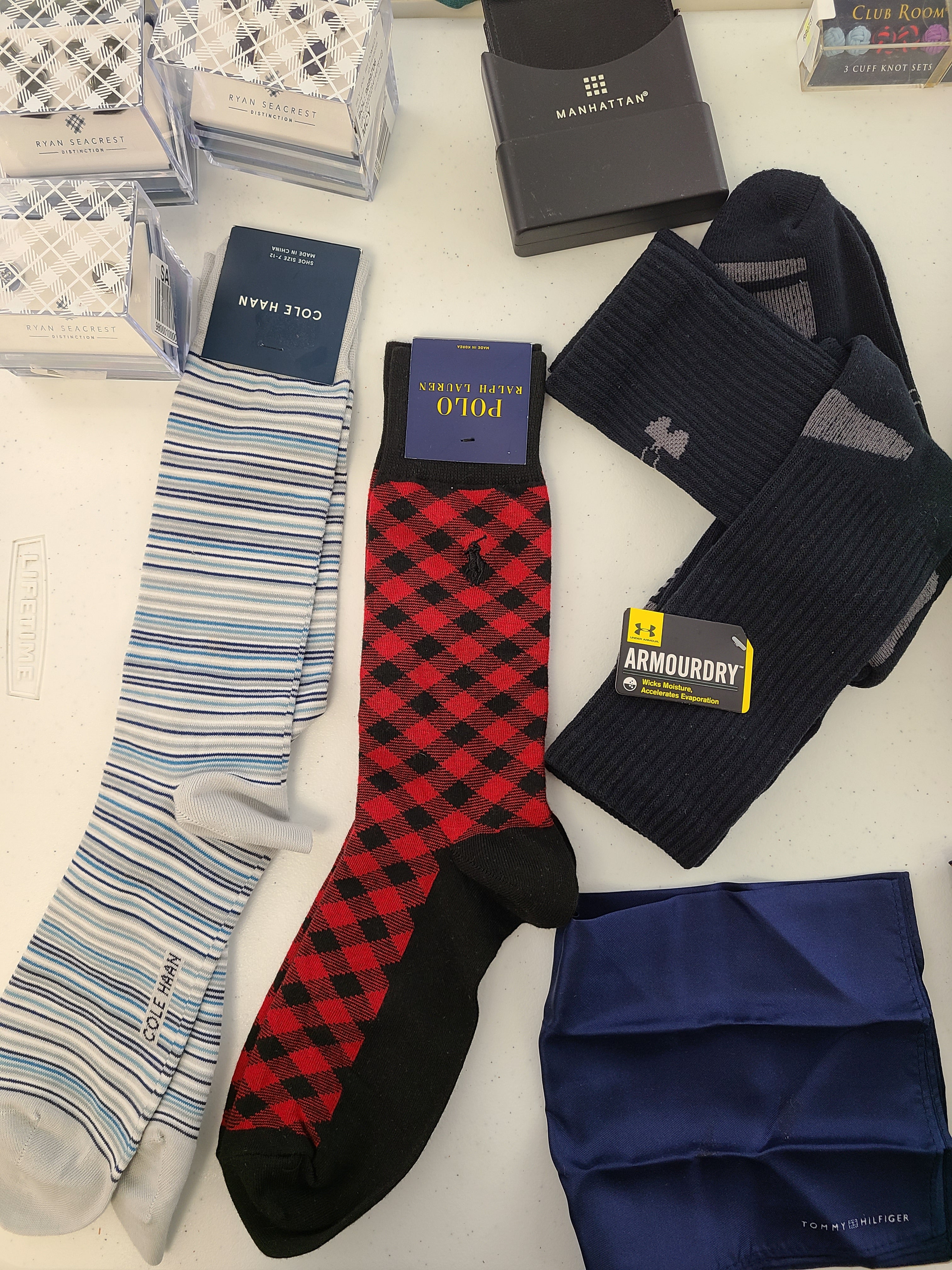 Men's Accessories Wholesale Lot Polo Ralph Lauren, Michael Kors, Tommy Hilfiger, Calvin Klein, Under Armour, Nautica, Kenneth Cole, Cole Haan, Perry Ellis, Ryan Seacrest, and more, 45 Units, Shelf Pulls, MSRP $1,954.42