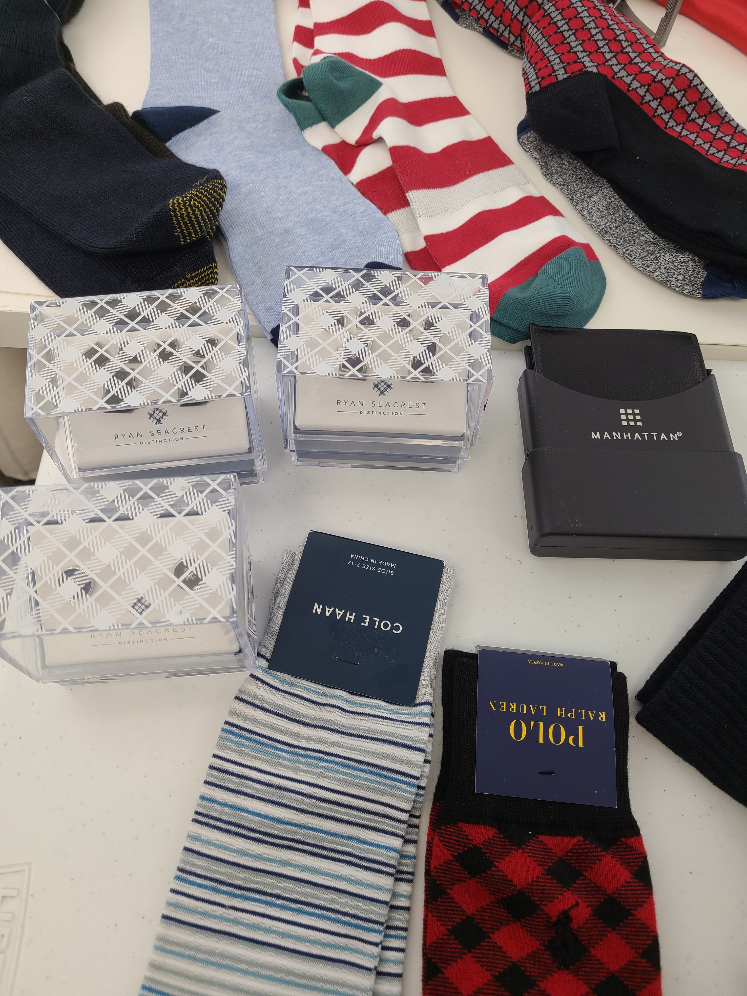 Men's Accessories Wholesale Lot Polo Ralph Lauren, Michael Kors, Tommy Hilfiger, Calvin Klein, Under Armour, Nautica, Kenneth Cole, Cole Haan, Perry Ellis, Ryan Seacrest, and more, 45 Units, Shelf Pulls, MSRP $1,954.42