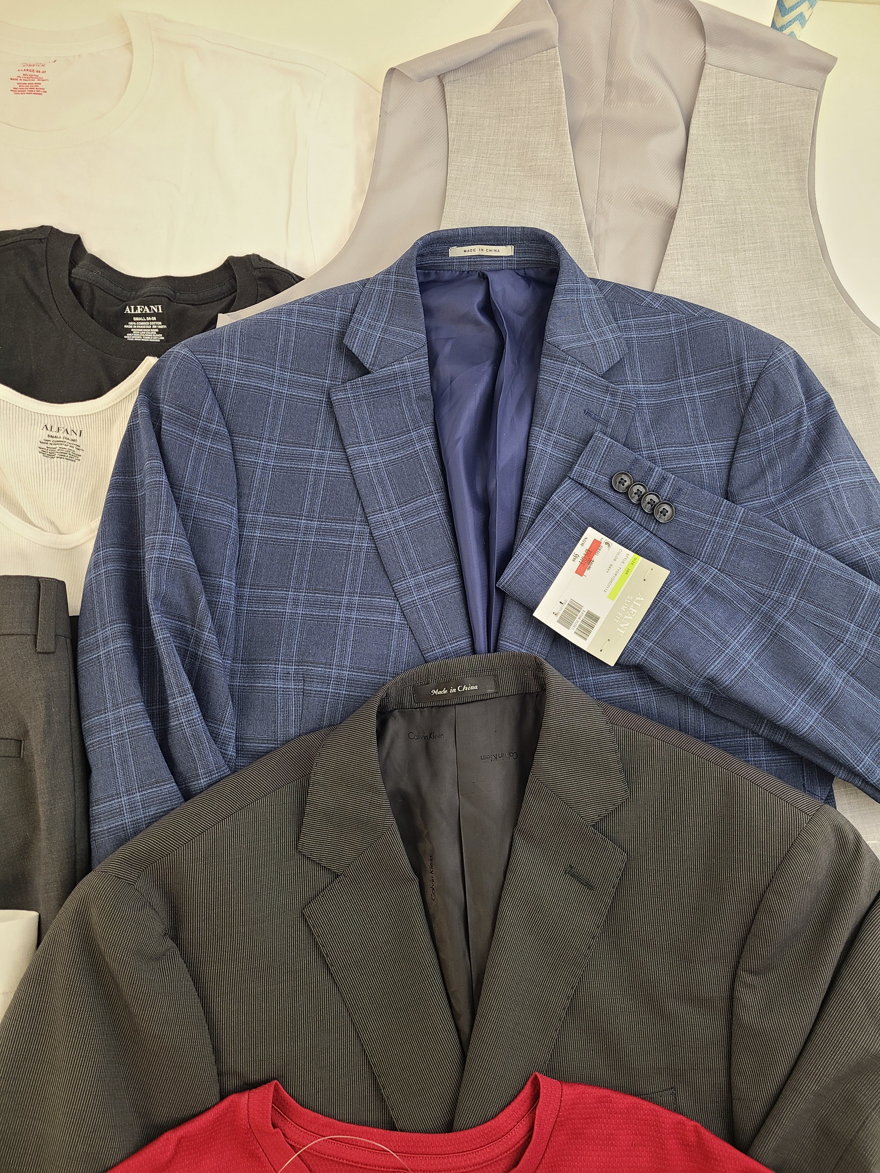 Men's Clothing Wholesale Lot Polo Ralph Lauren, Michael Kors, Calvin Klein, Nike, Eagle, Ryan Seacrest, Club Room, INC, Alfani and more, 23 Units, Customer Returns, MSRP $1,629.50