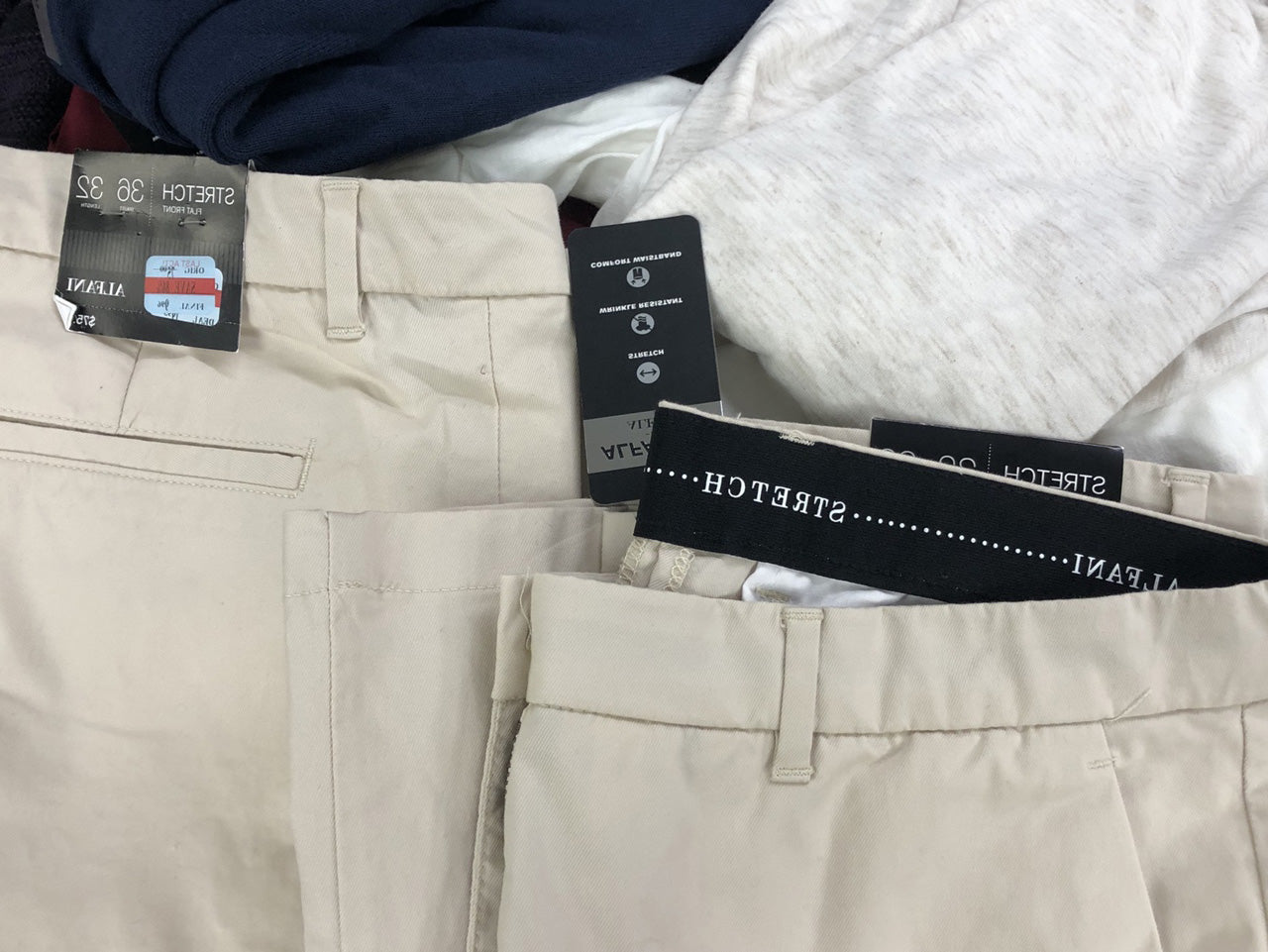 Men's Clothing Calvin Klein, DKNY, Tommy Hilfiger, American Apparel, Club Room, Tasso Elba, 32 Degrees, Alfani, INC and more, 28 Units, Shelf Pulls, MSRP $1,504.50