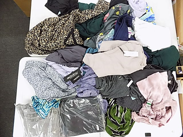 Women's Clothing Calvin Klein, NIKE, Crave Fame, Alfani, Bar III, Ideology and more, 31 Units, Shelf Pulls, MSRP $1,380
