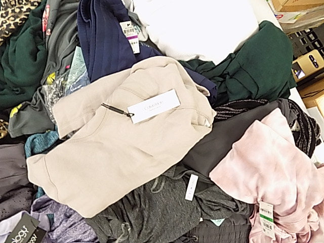 Women's Clothing Calvin Klein, NIKE, Crave Fame, Alfani, Bar III, Ideology and more, 31 Units, Shelf Pulls, MSRP $1,380